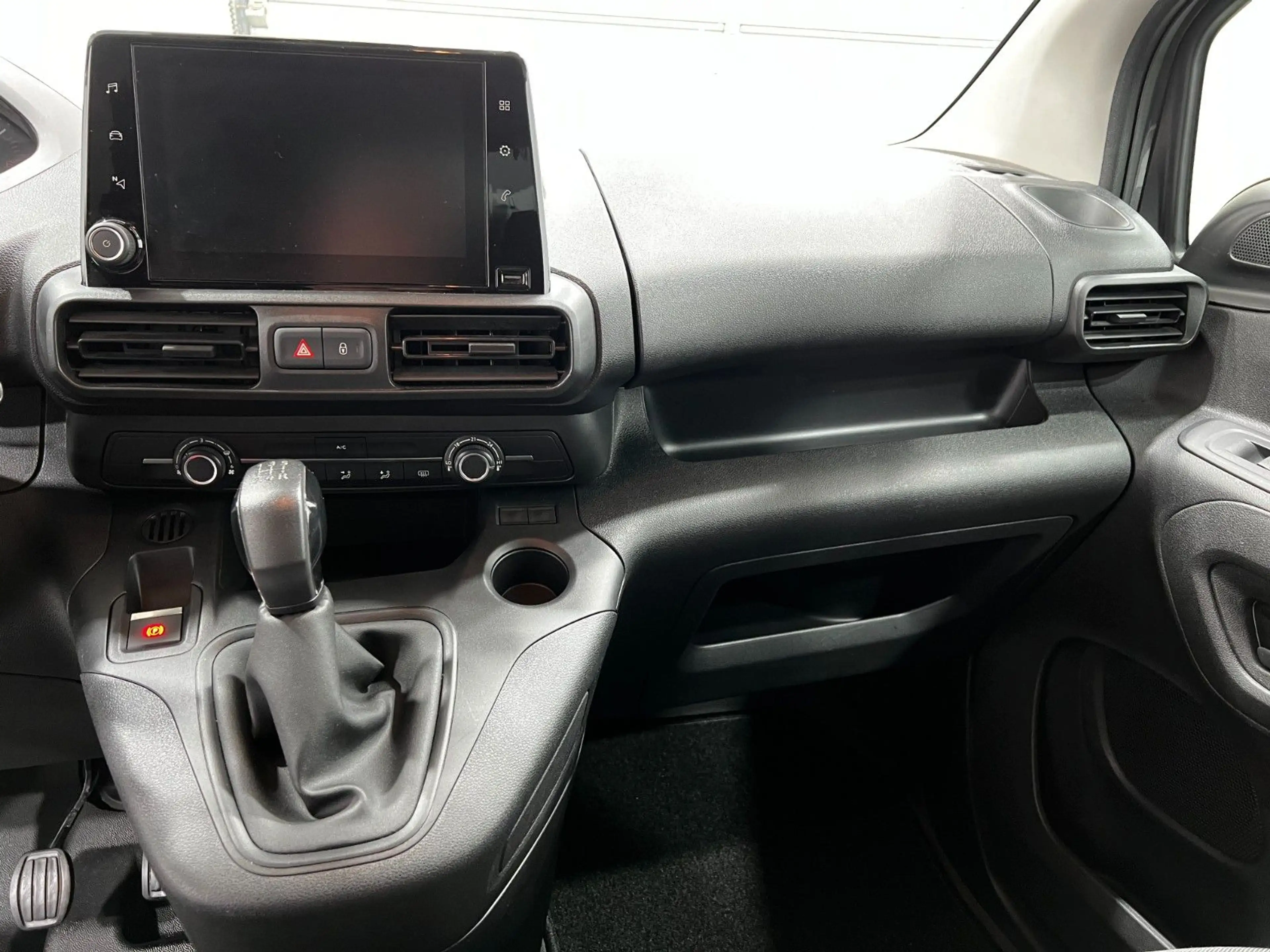 Peugeot Partner PARTNER 100 1.5 HDI PREMIUM |MY21|89tK|1H|3S|DAB — photo 9