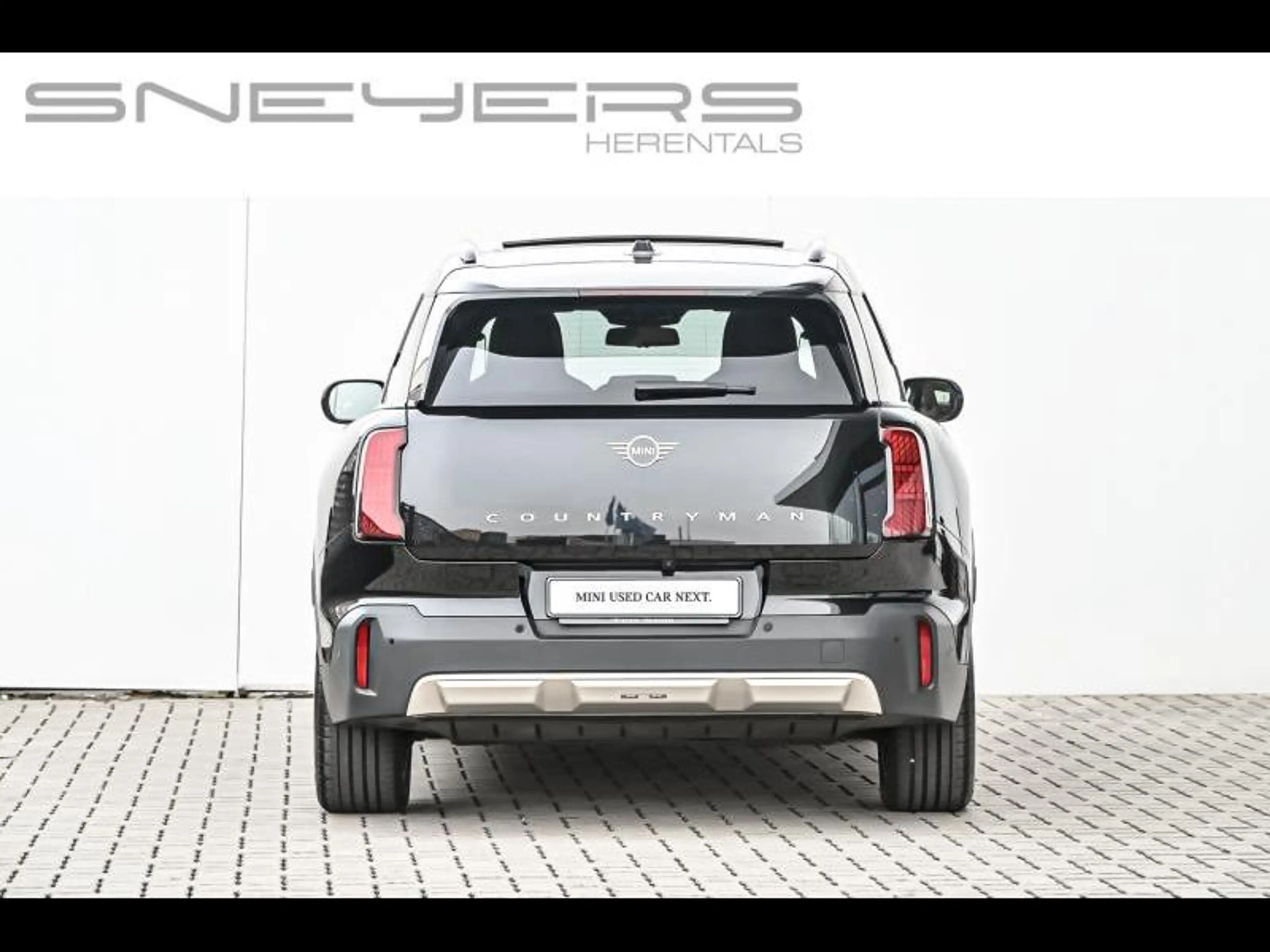 MINI Countryman E Favoured Trim — photo 4