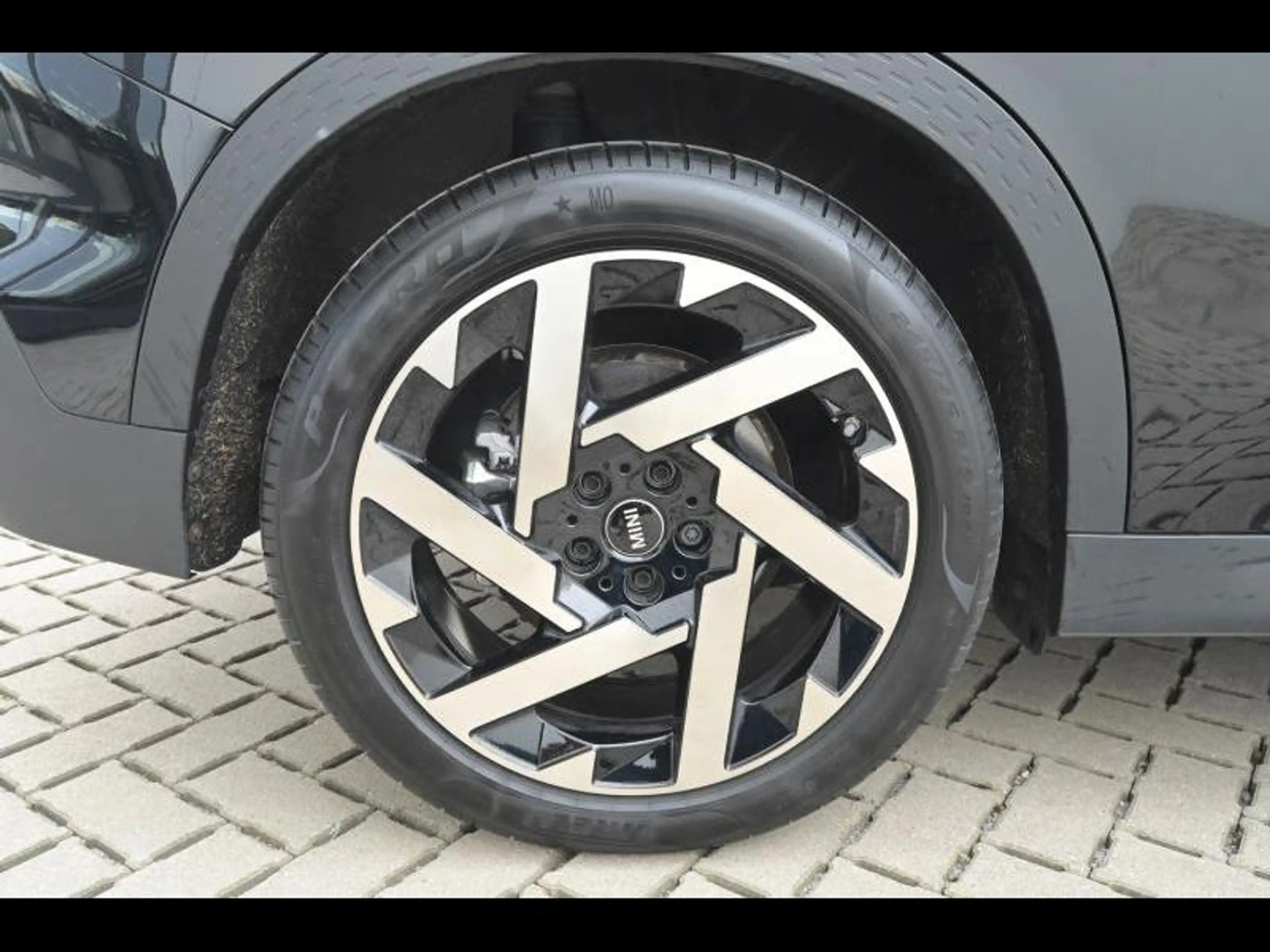 MINI Countryman E Favoured Trim — photo 8