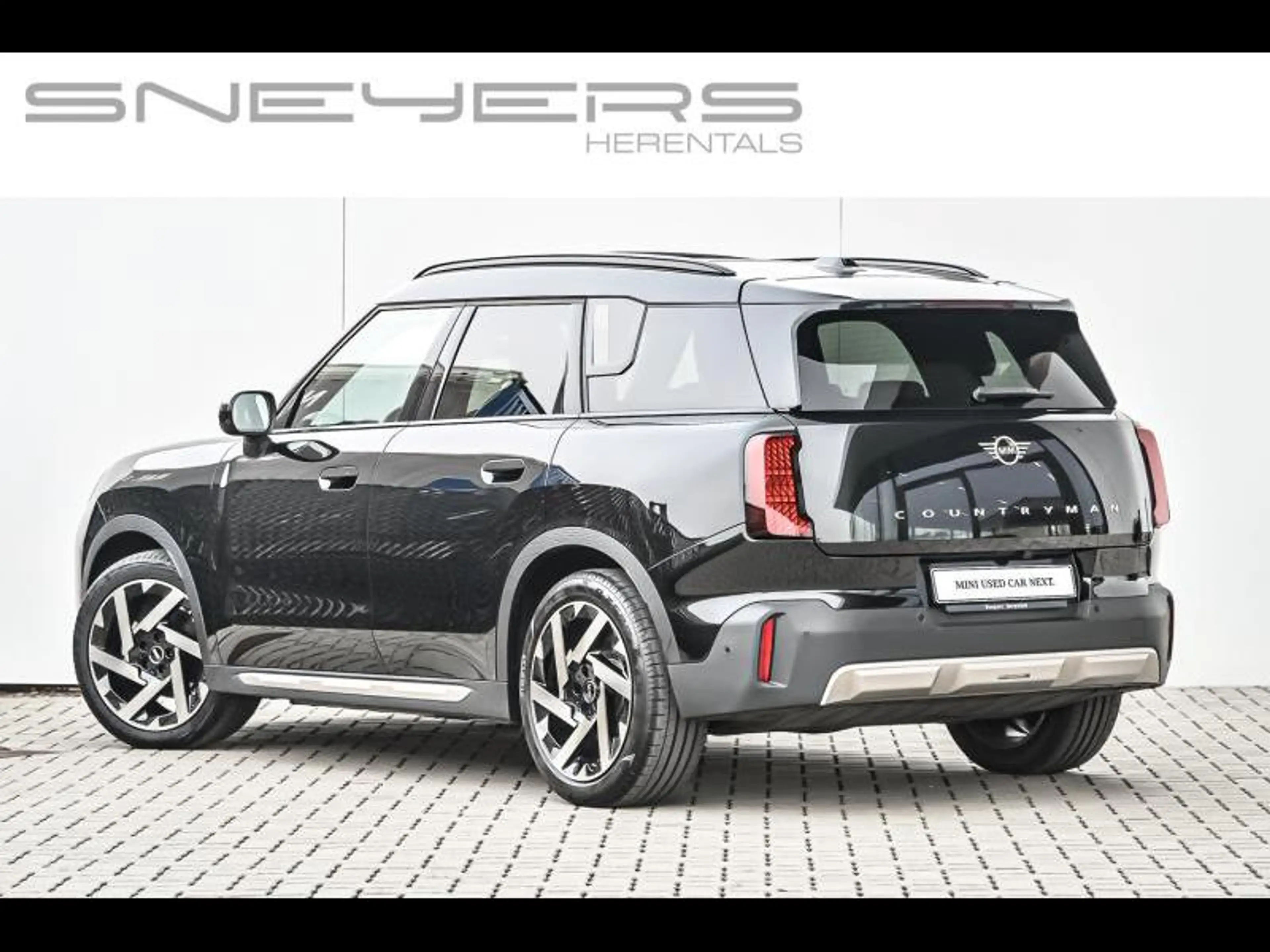 MINI Countryman E Favoured Trim — photo 5