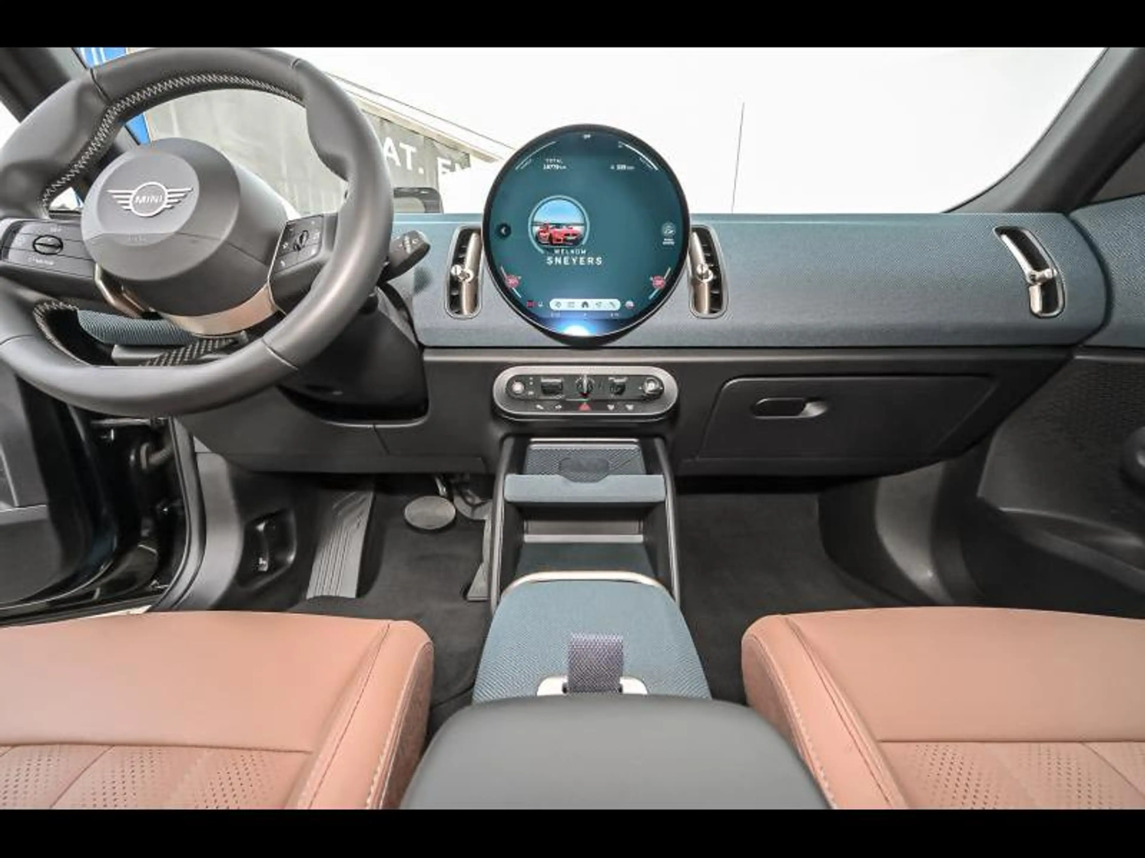 MINI Countryman E Favoured Trim — photo 7