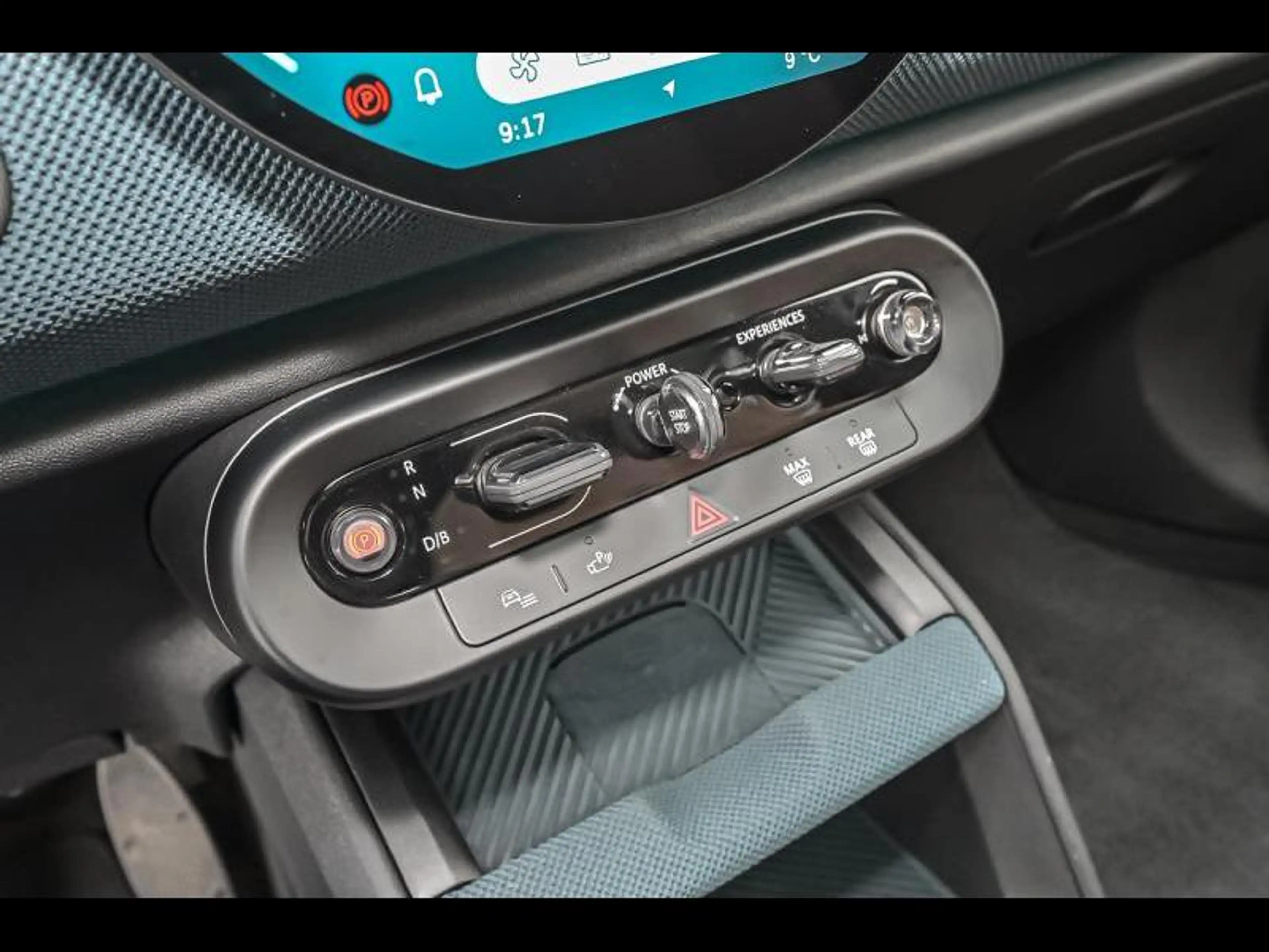MINI Countryman E Favoured Trim — photo 10
