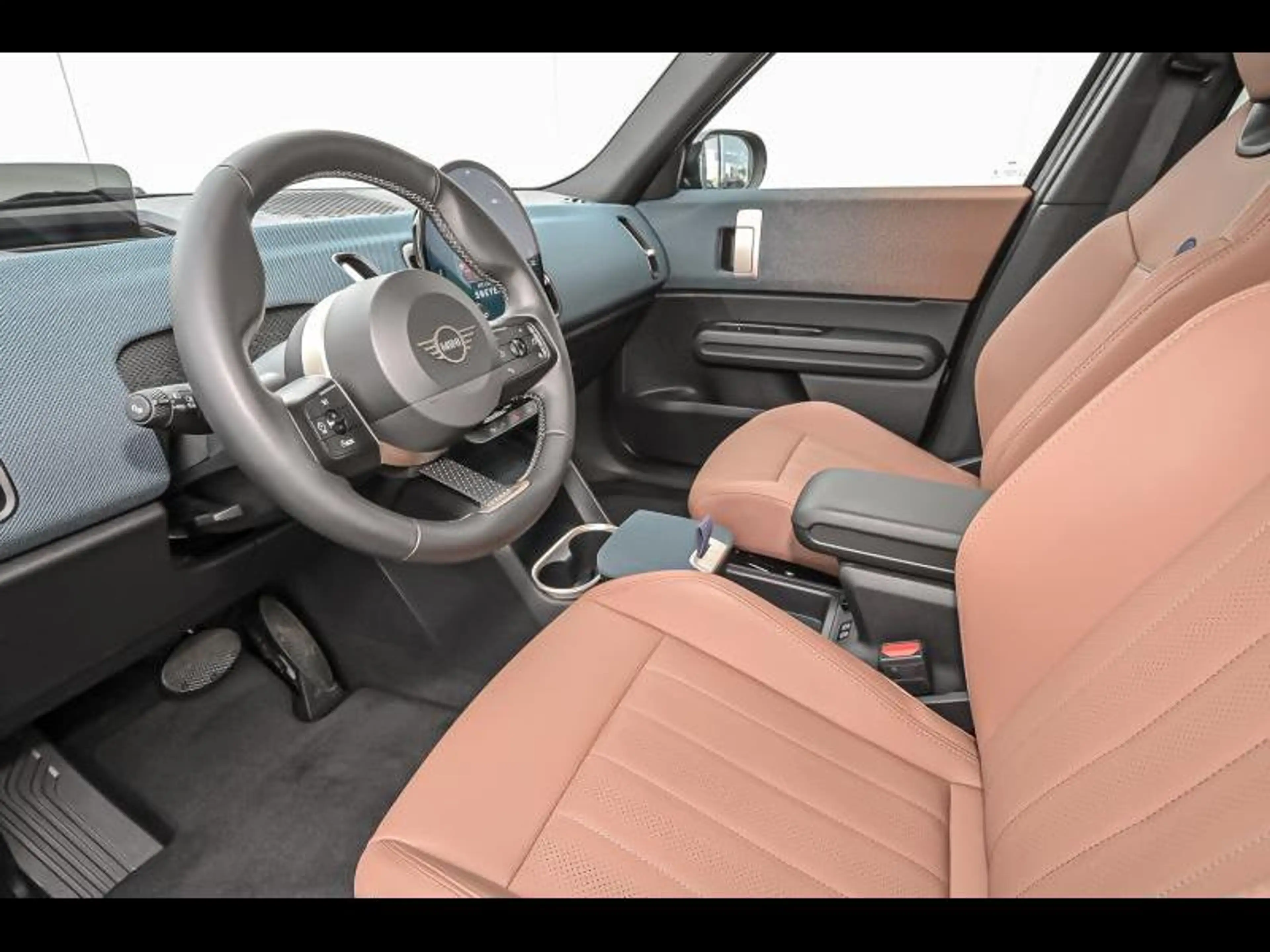 MINI Countryman E Favoured Trim — photo 6