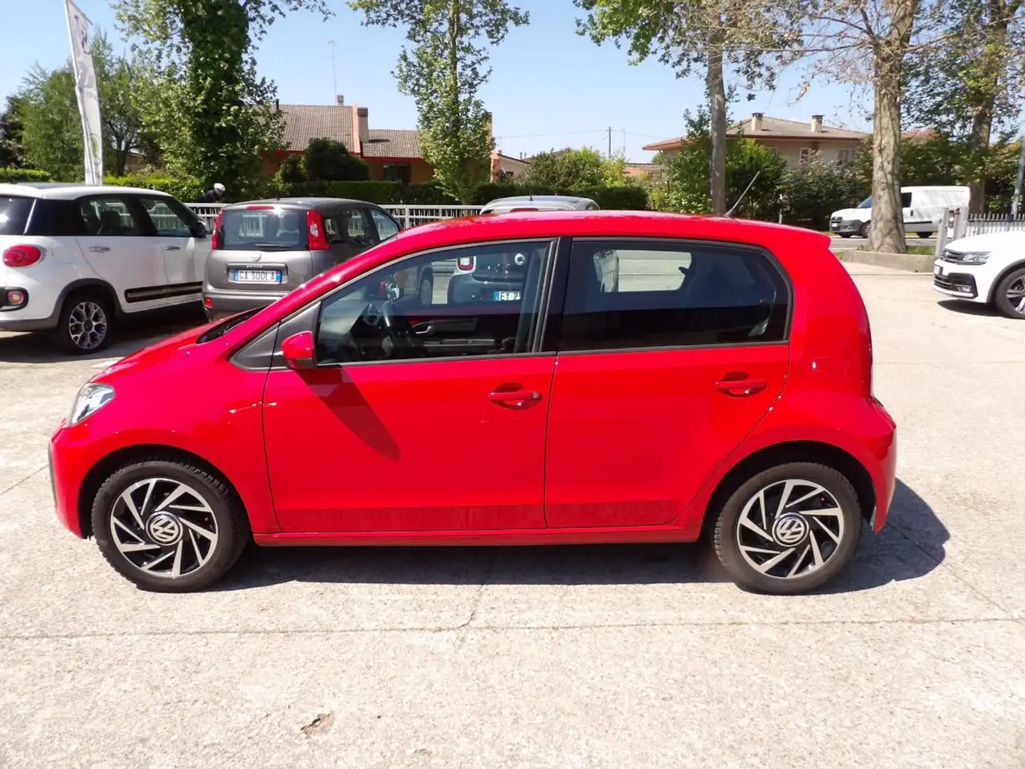 Volkswagen up! 1.0 5p. eco move up! BMT Rouge - 2