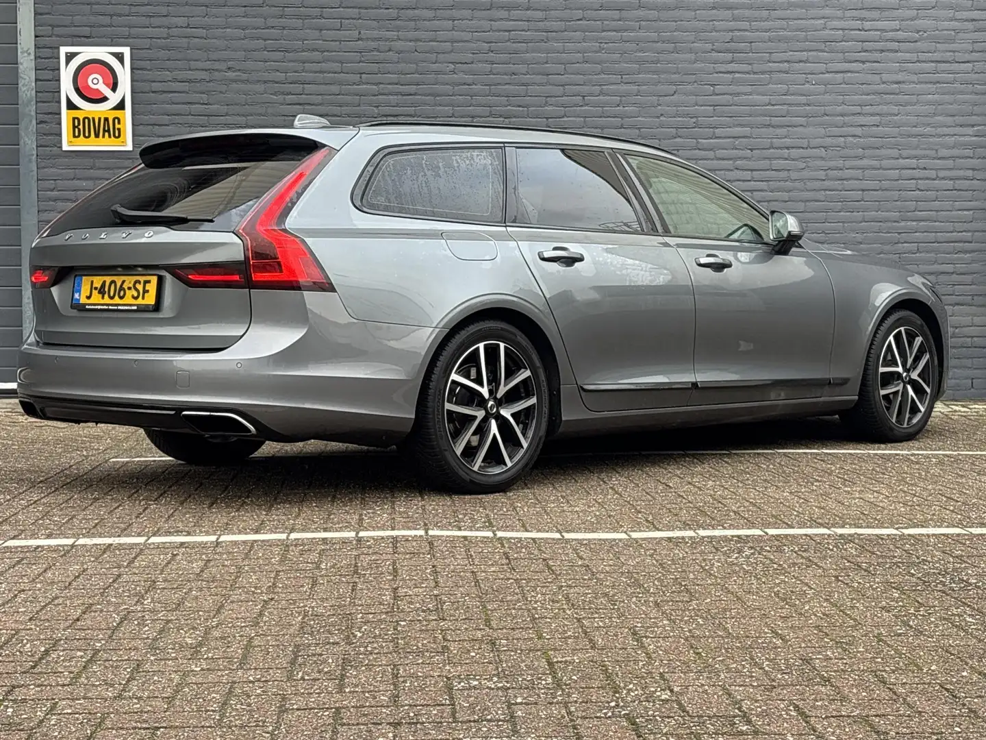Volvo V90 2.0 D3 Inscription Automaat | Leder | Climate | Cr Grijs - 2