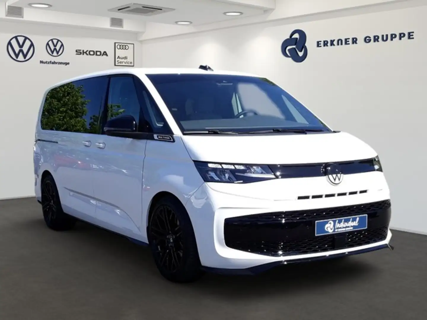 Volkswagen T7 Multivan 2.0TDI DSG *INDIVIDUAL* LR+AZV+STANDHG+LANG White - 2