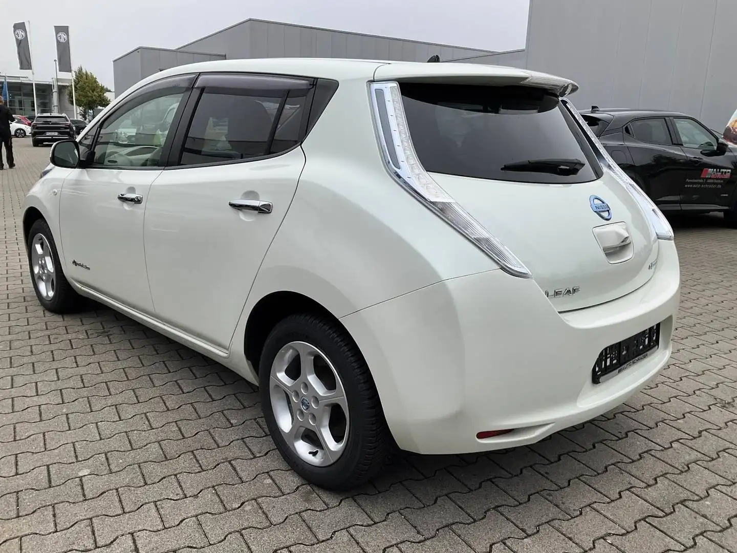 Nissan Leaf Acenta Keyless-Go AUTOMATIK/Klimaaut/Kamera/HU Neu Blanco - 2