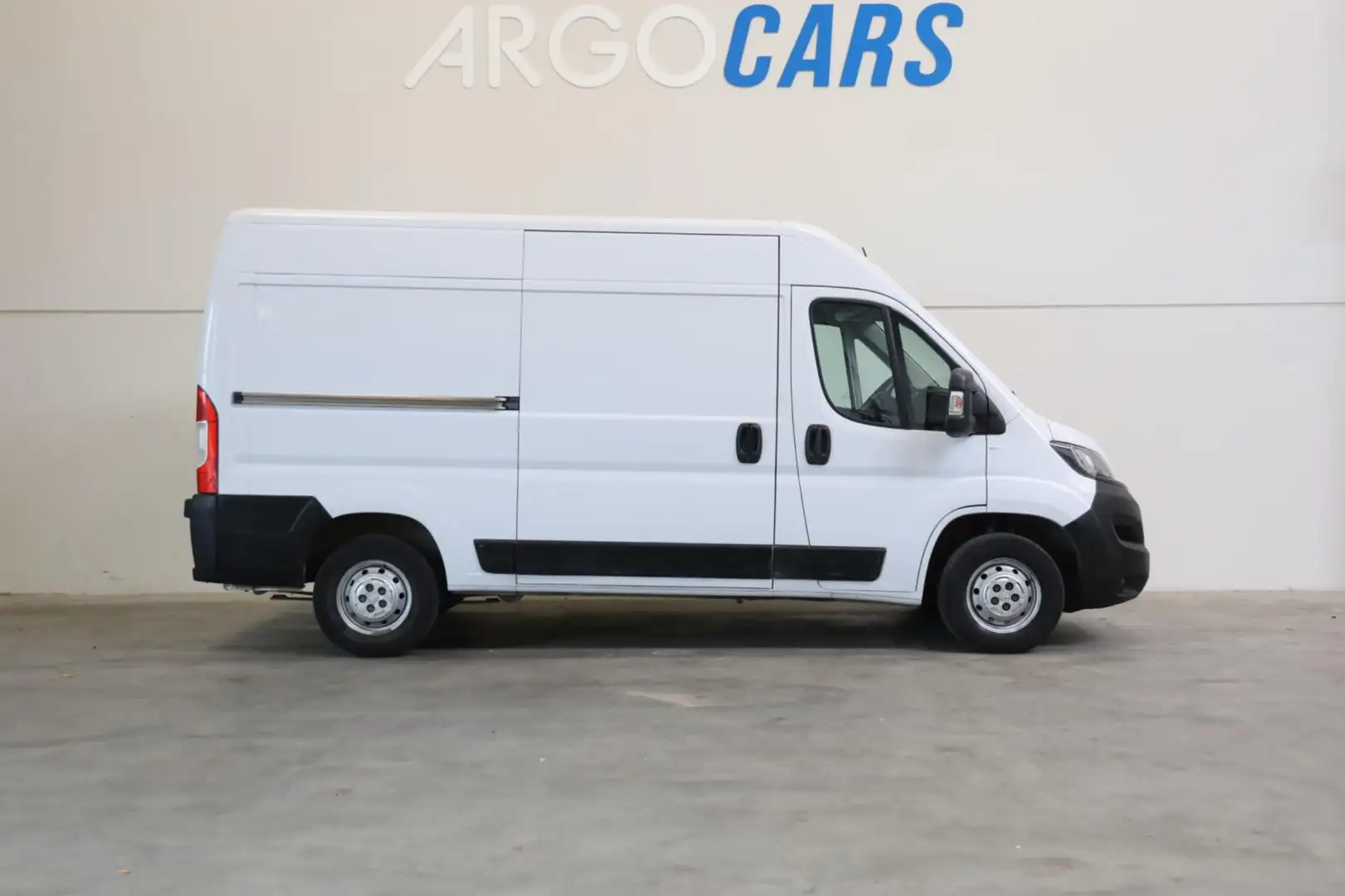 Peugeot Boxer 335 2.2 BlueHDi L2/H2 CAMERA TREKHAAK AIRCO NAVI C Blanc - 2