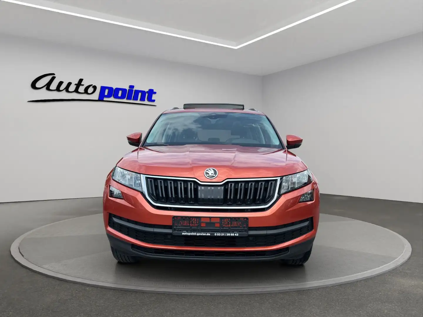 Skoda Kodiaq 2.0 TDI PANO ACC NAVI AHK Orange - 2
