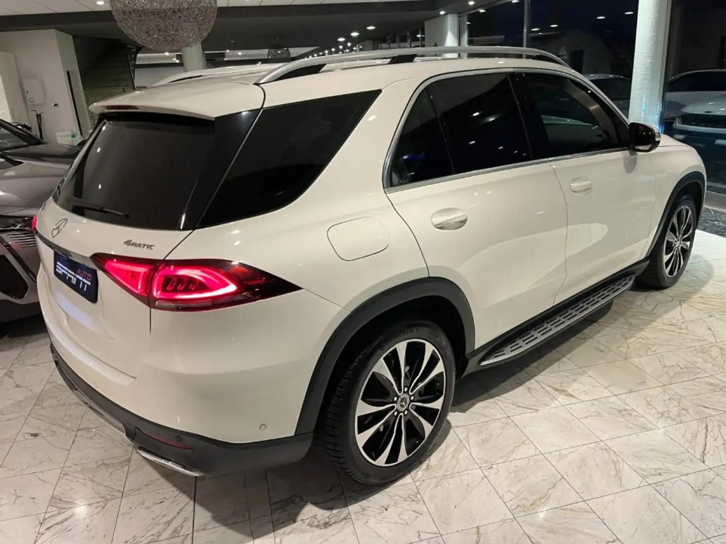Mercedes-Benz GLE 300 d 4Matic Sport 245cv 9G-Tronic Bianco - 2