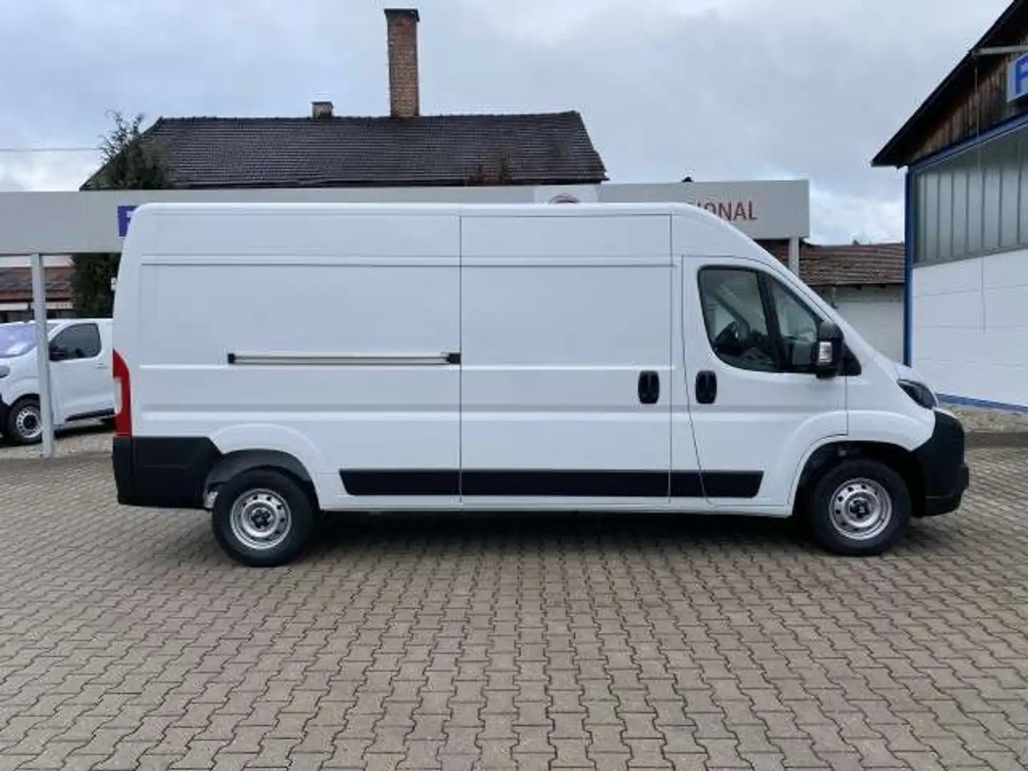 Fiat Ducato KASTENWAGEN 35 L3H2 140 MT Blanc - 2