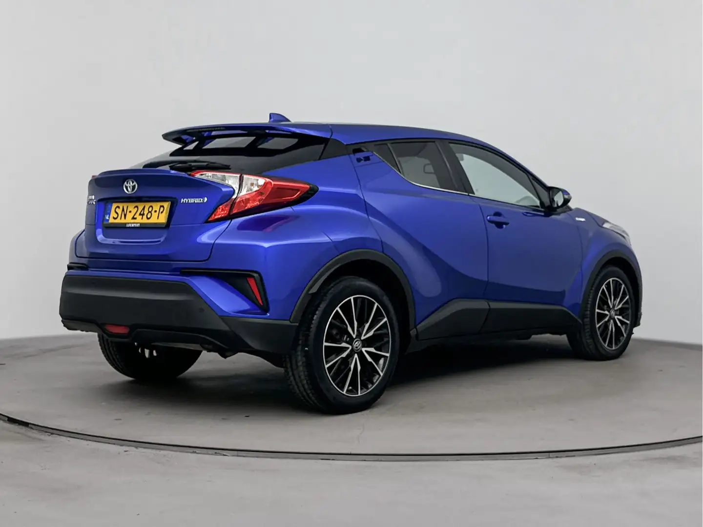 Toyota C-HR 1.8 Hybrid Dynamic | NL onderhouden auto | Bleu - 2