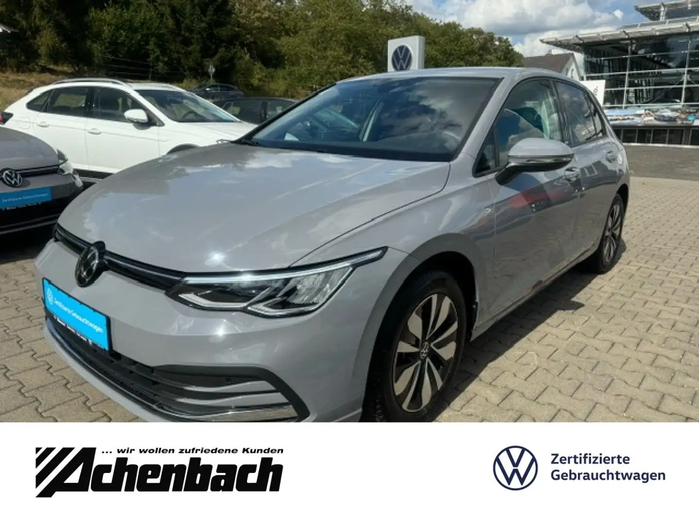 Volkswagen Golf VIII Move 1.5 TSI LED, Rear View, Bluetooth Grau - 1