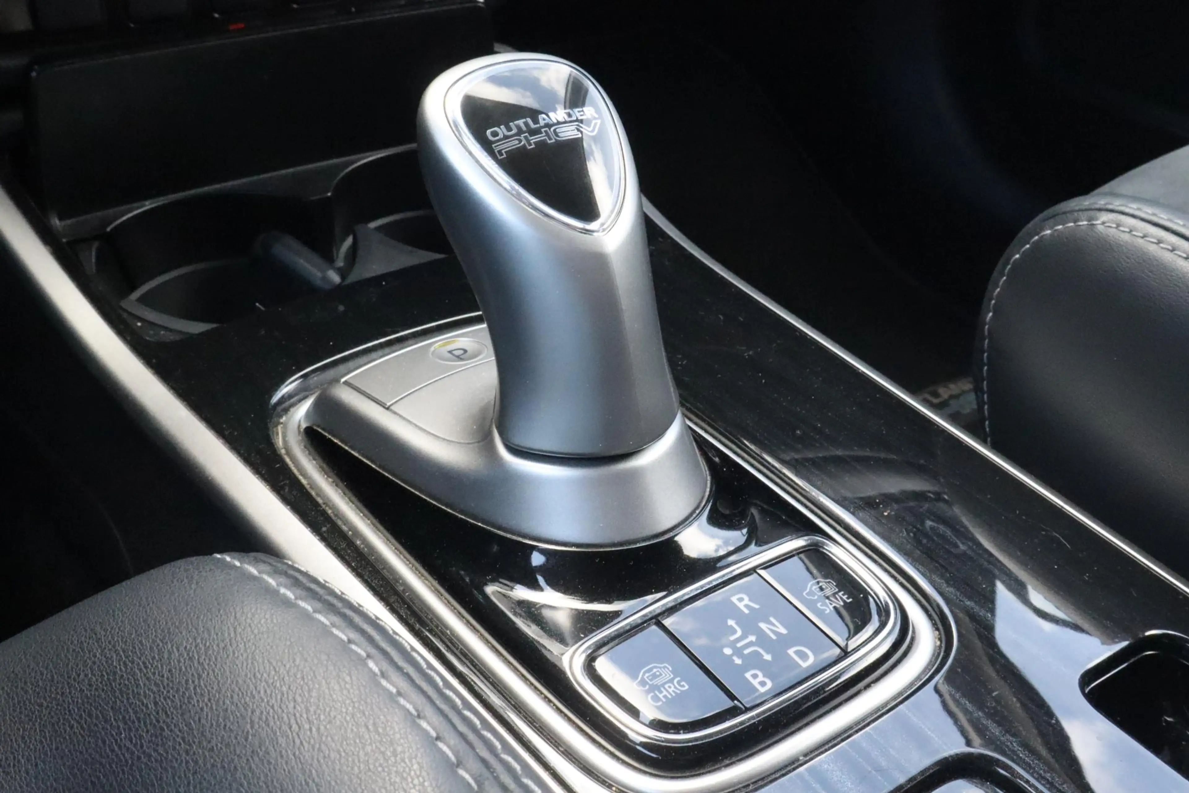 Mitsubishi Outlander 2.0 PHEV Premium | Achteruitrijcamera | Stoelverwa — photo 20