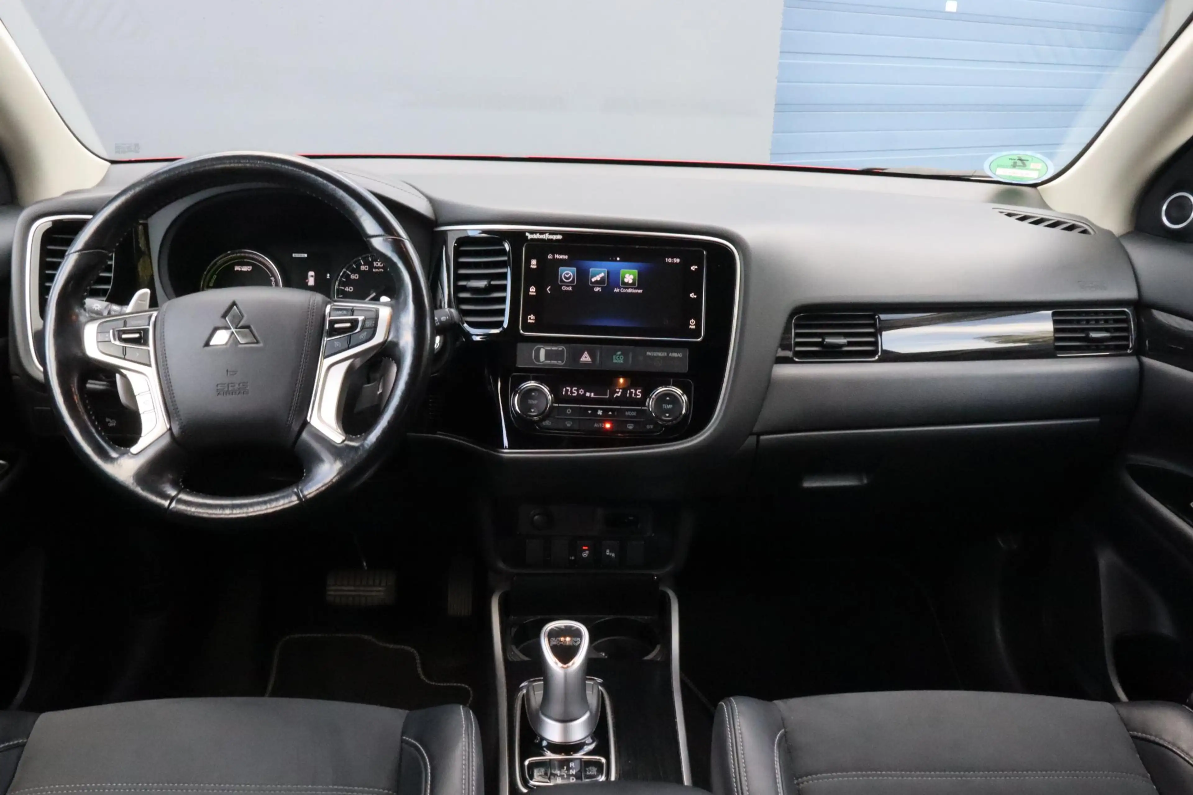 Mitsubishi Outlander 2.0 PHEV Premium | Achteruitrijcamera | Stoelverwa — photo 26