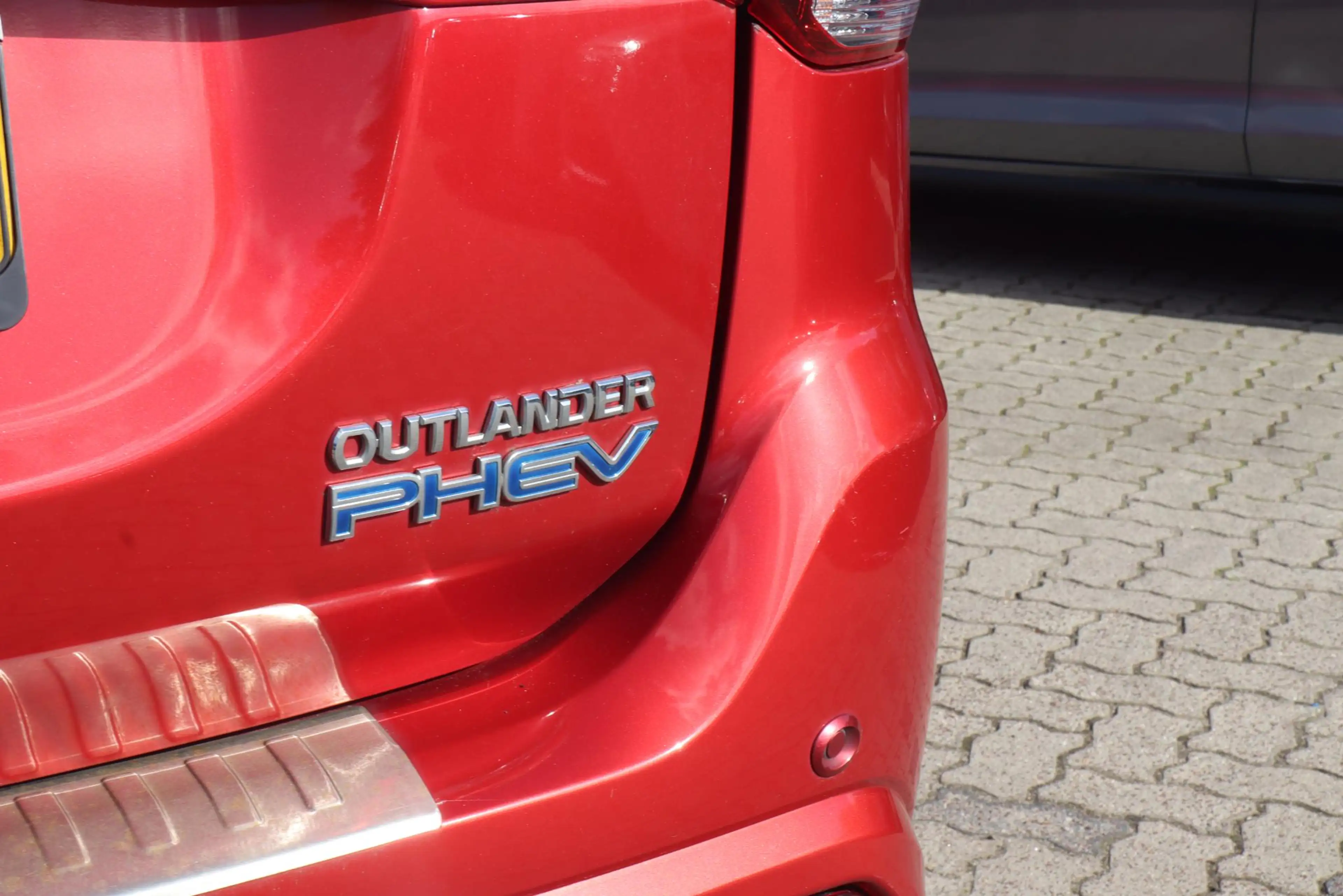 Mitsubishi Outlander 2.0 PHEV Premium | Achteruitrijcamera | Stoelverwa — photo 5
