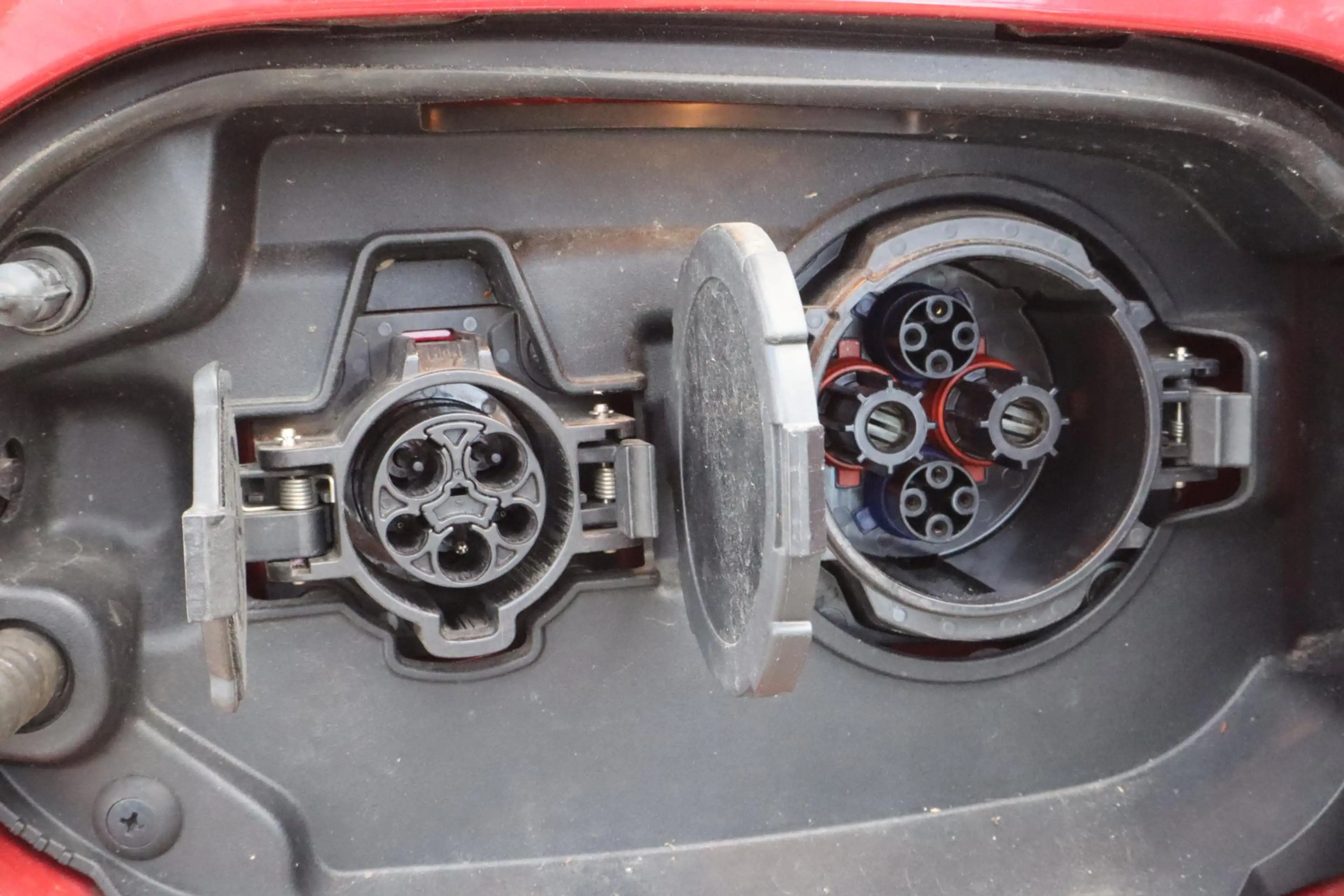 Mitsubishi Outlander 2.0 PHEV Premium | Achteruitrijcamera | Stoelverwa — photo 33