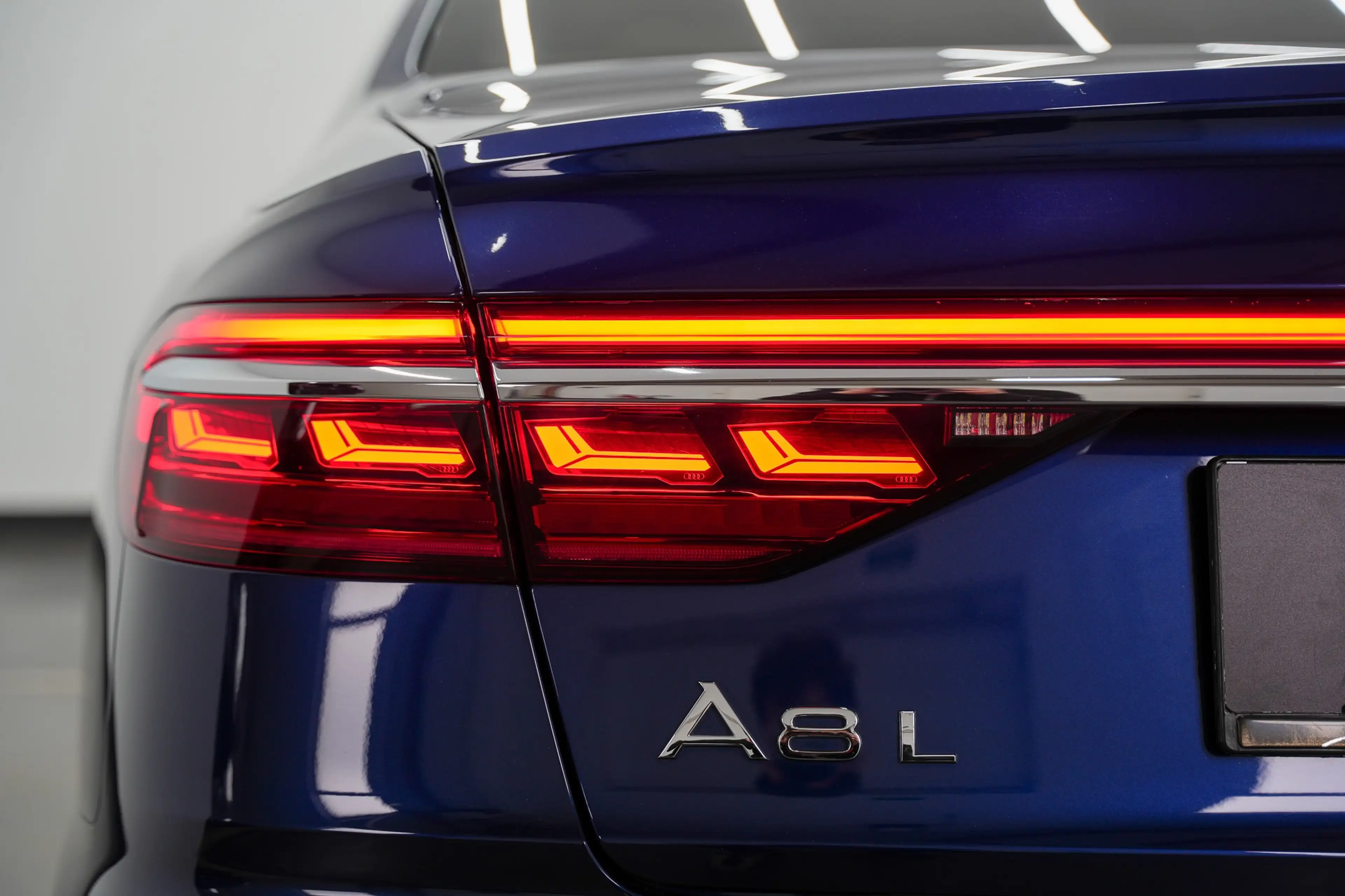 Audi A8 A8L 50 TDI Long quattro*MEGA VOLL AUSSTATTUNG*MEGA FARBE* — photo 13