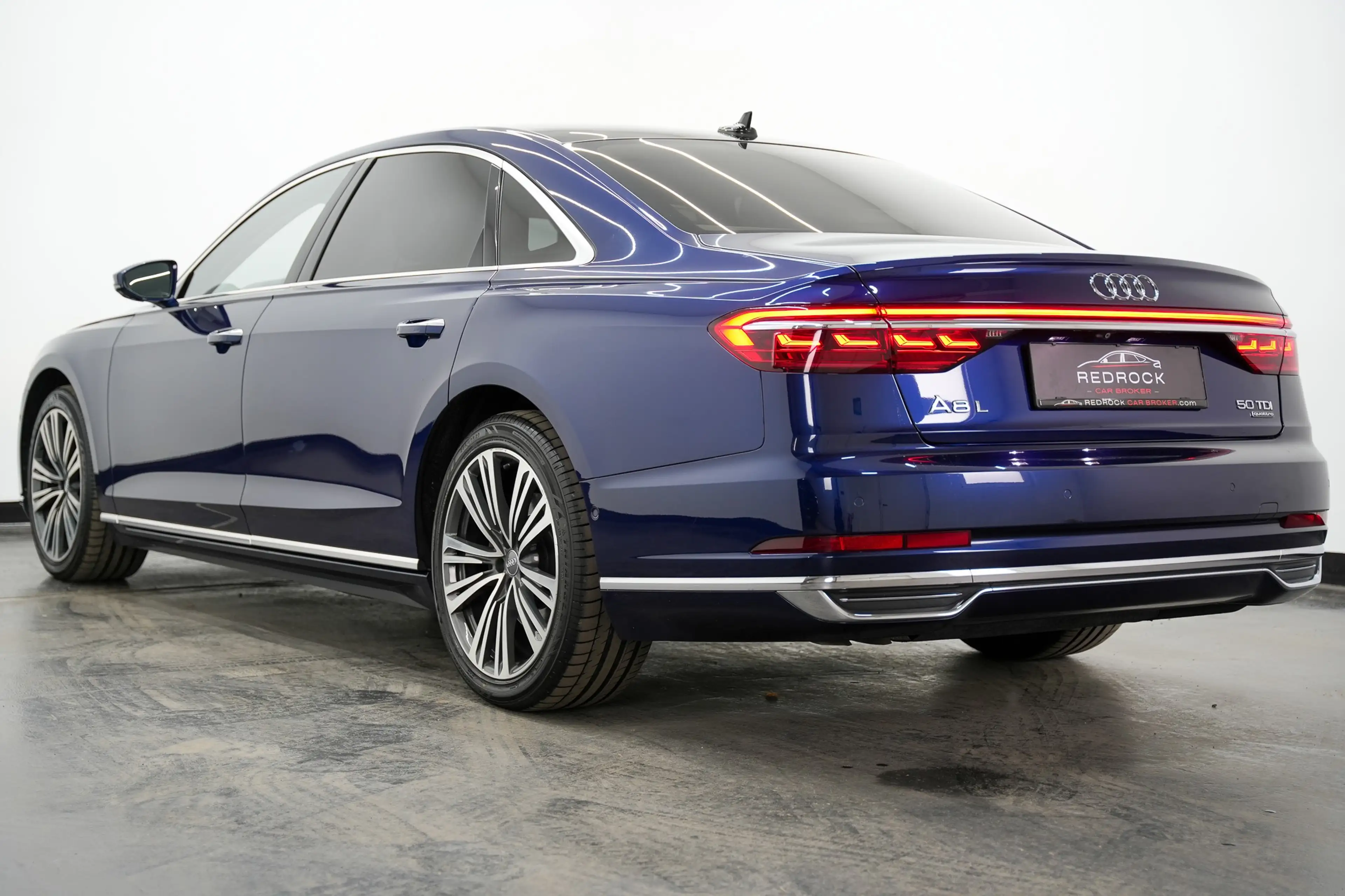 Audi A8 A8L 50 TDI Long quattro*MEGA VOLL AUSSTATTUNG*MEGA FARBE* — photo 10