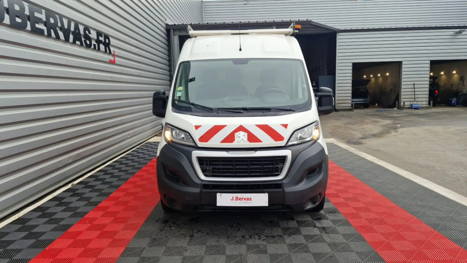 Peugeot Boxer BlueHDi S&amp;S 120 PREMIUM 333 L1H2 Blanco - 2