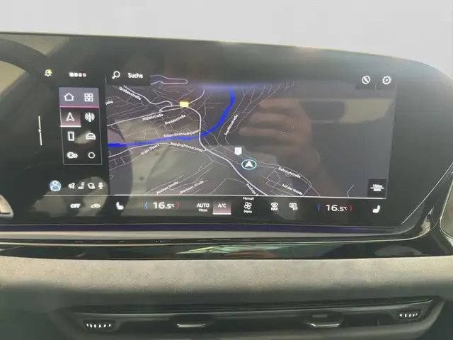 Audi A6 view 13