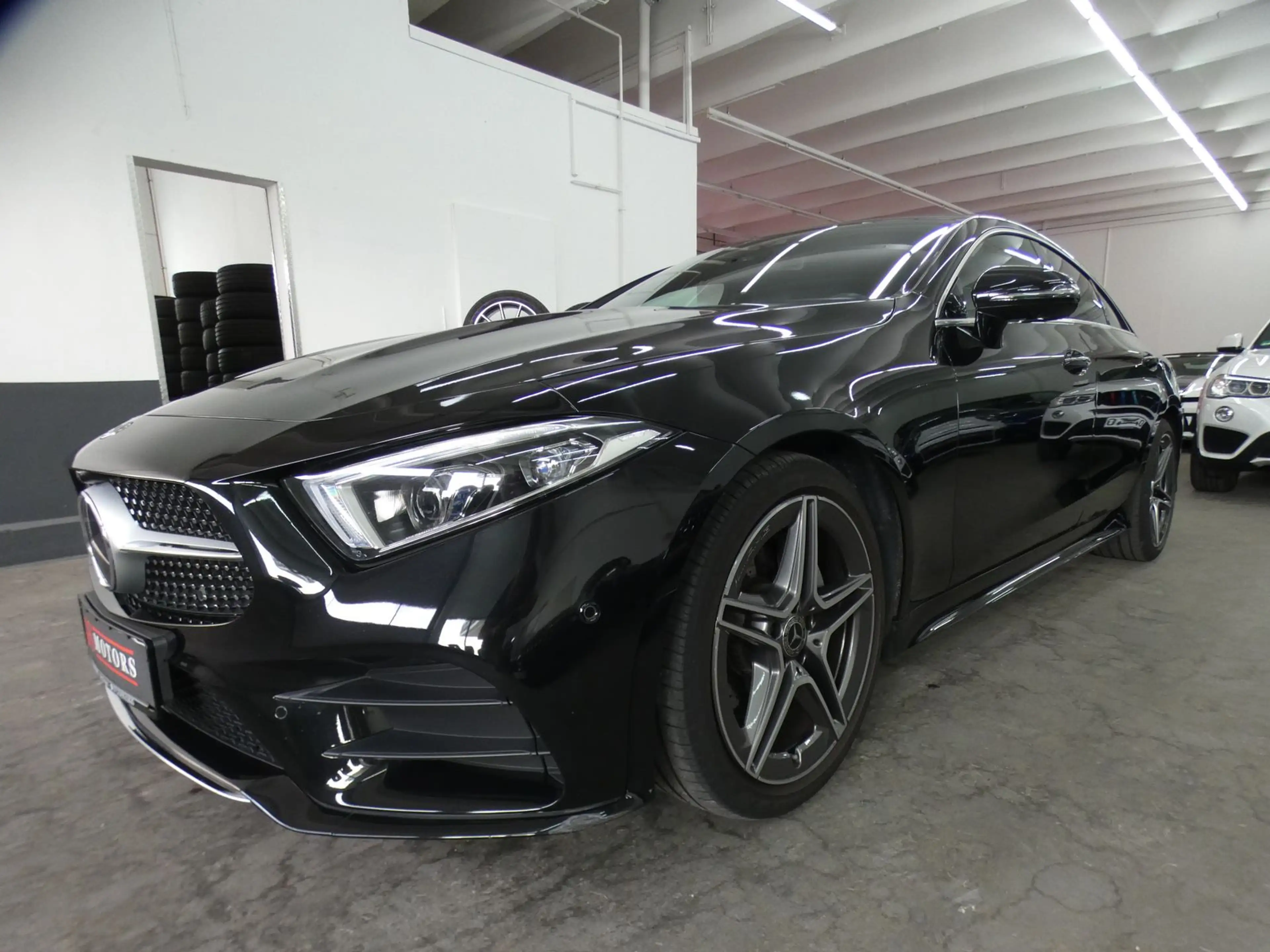 Mercedes-Benz CLS 220 d Coupe AMG*LED*NAVI*DISTRONIC*360°CAM — photo 3
