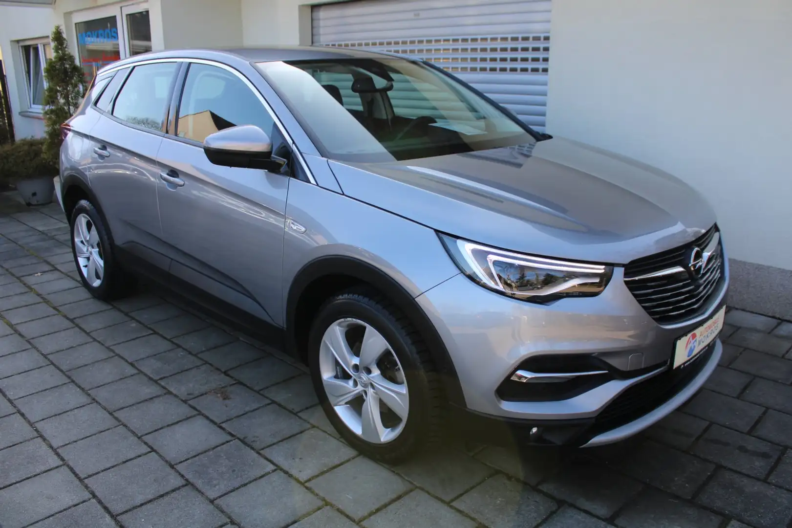 Opel Grandland X 1.6 Automatik Business Innovation Leder AFL DAB+ Plateado - 1