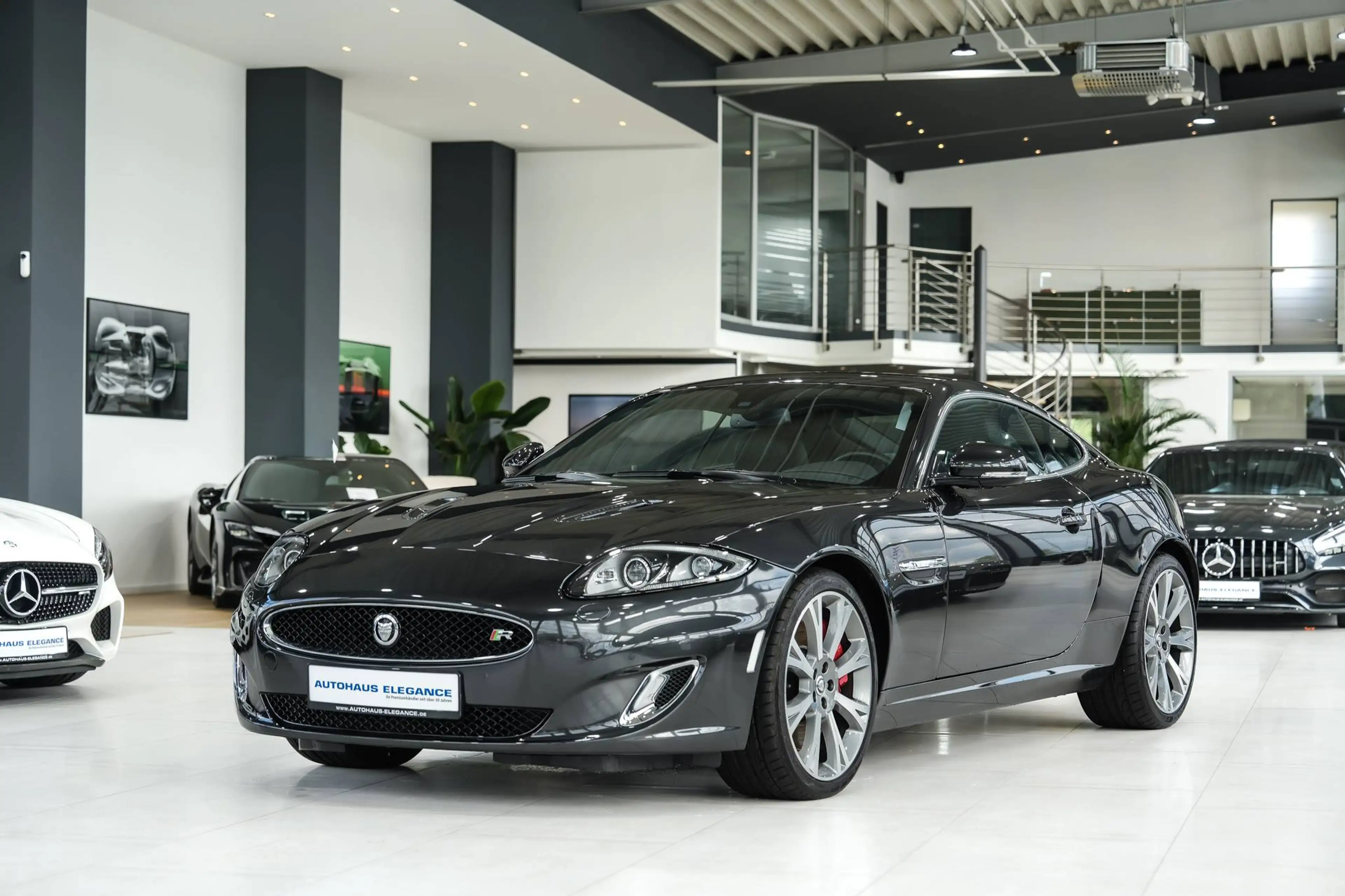Jaguar XKR 5.0 V8 Coupe*PERF.ABGAS*MEMORY*KAMERA*JAGUAR.PREM*