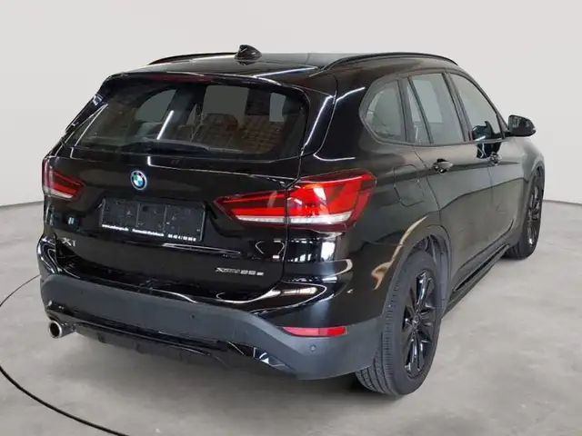 BMW X1 view 4