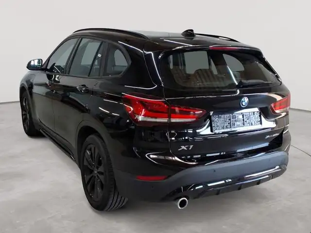 BMW X1 view 5