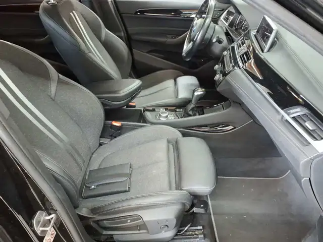 BMW X1 view 8
