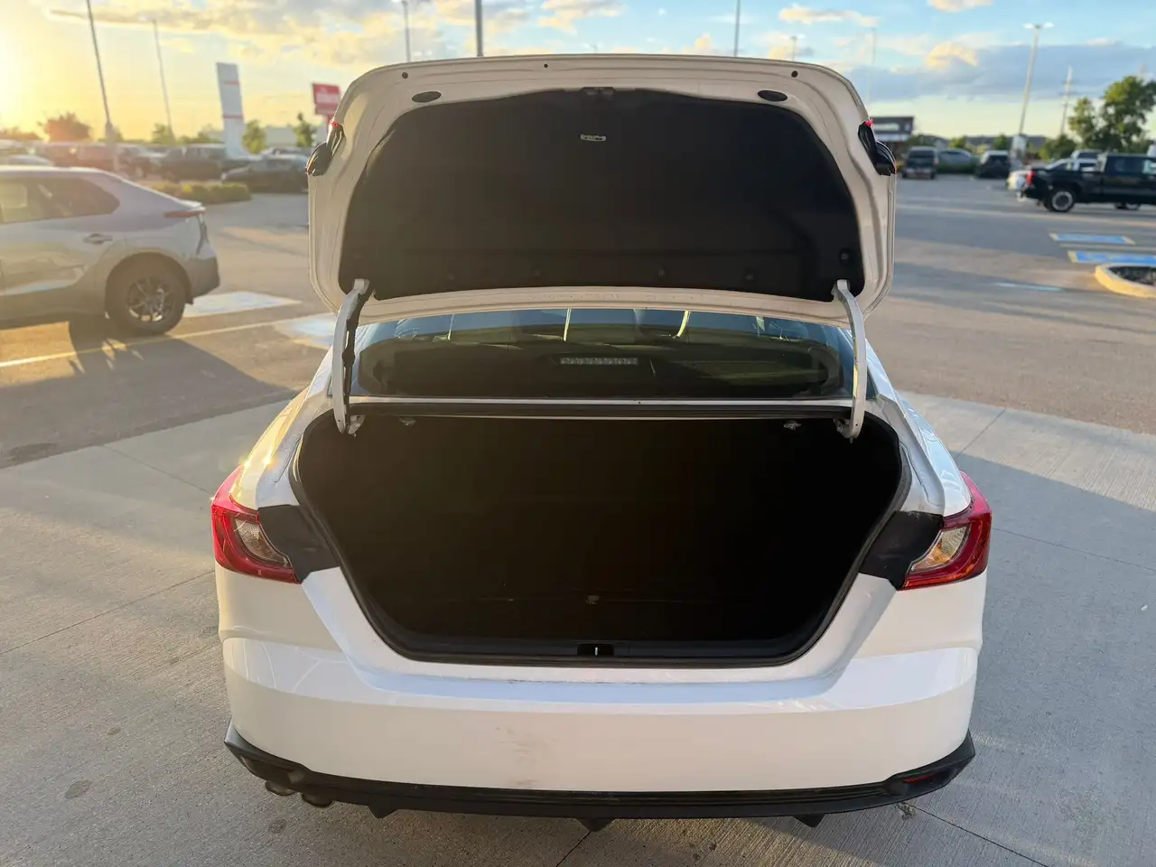 Toyota Camry снимка Toyota Camry