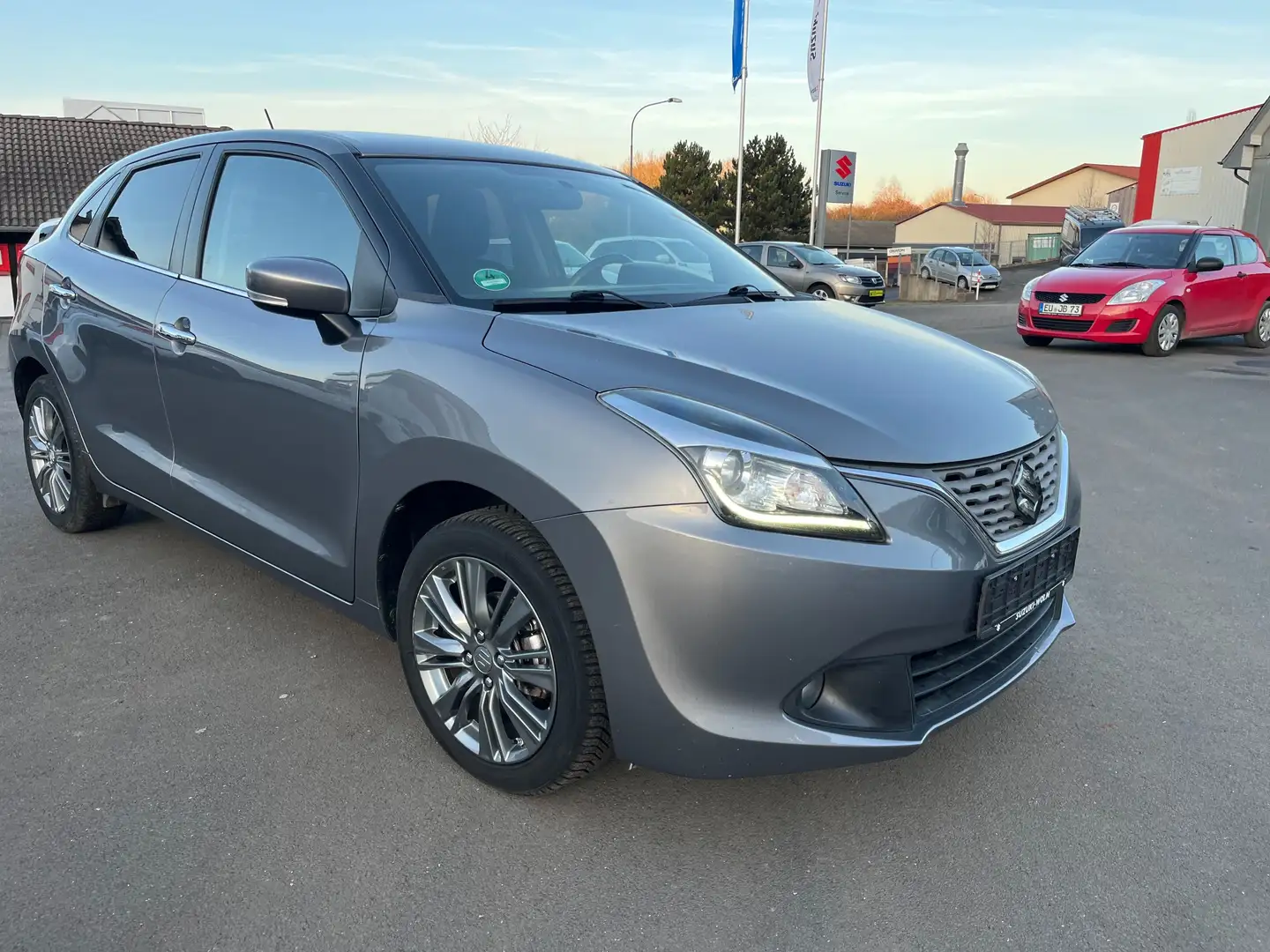 Suzuki Baleno Baleno 1.0 Boosterjet Comfort Grau - 2