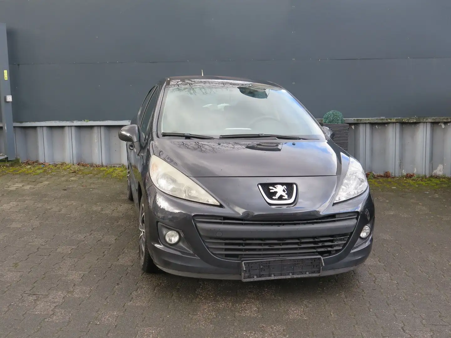 Peugeot 207 5-türig, TÜV,Insp. NEU,1.Hand,95tkm,TOP Schwarz - 1