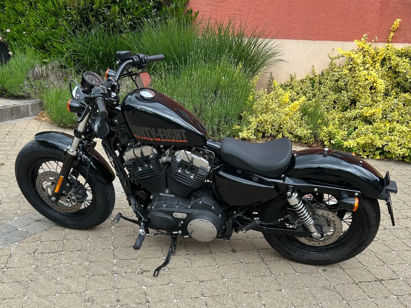 Harley-Davidson Sportster Forty Eight Negro - 1