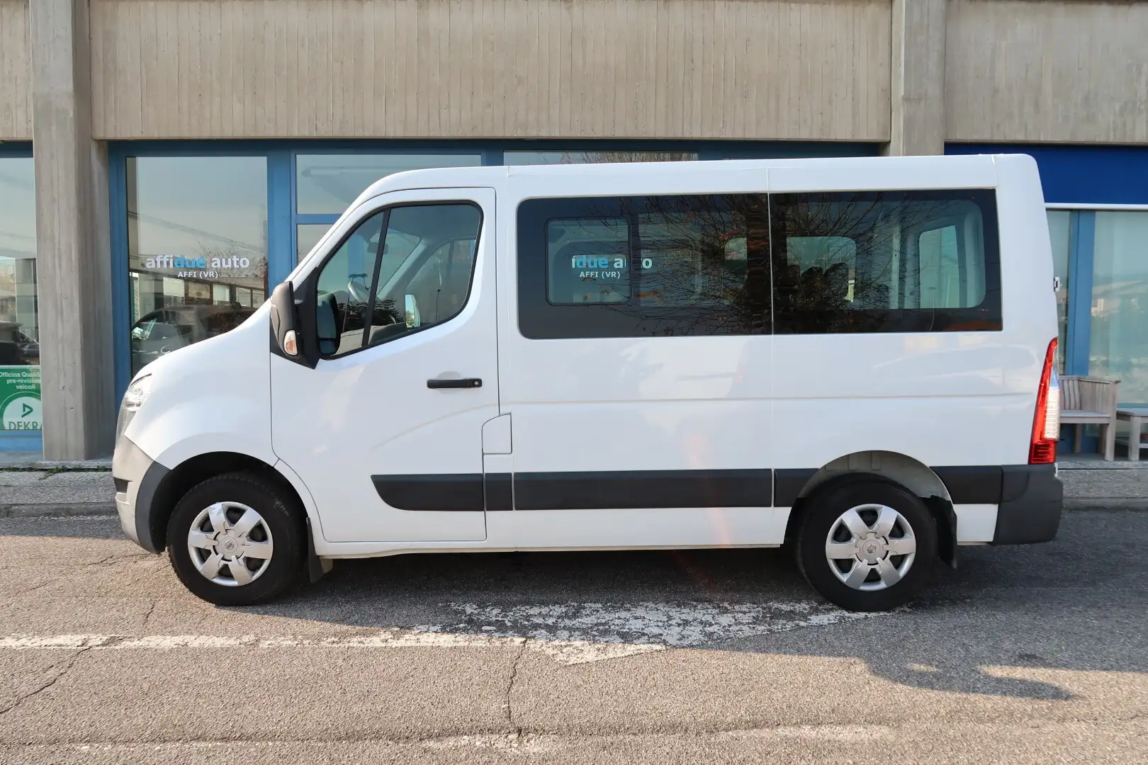 Nissan NV400 NV400 2.3 dCi 145CV 9 Posti Fehér - 2
