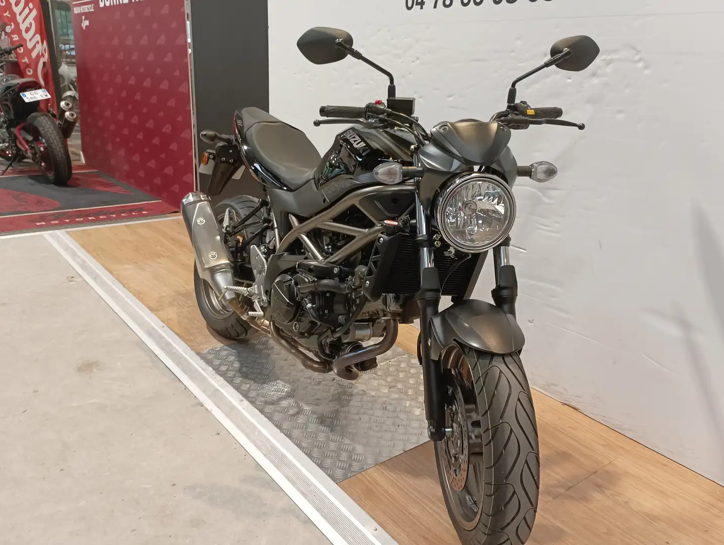 Suzuki SV 650 Noir - 2
