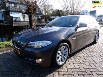 5-serie Touring 523i High Exe Aut. 6-Cilinder Lede