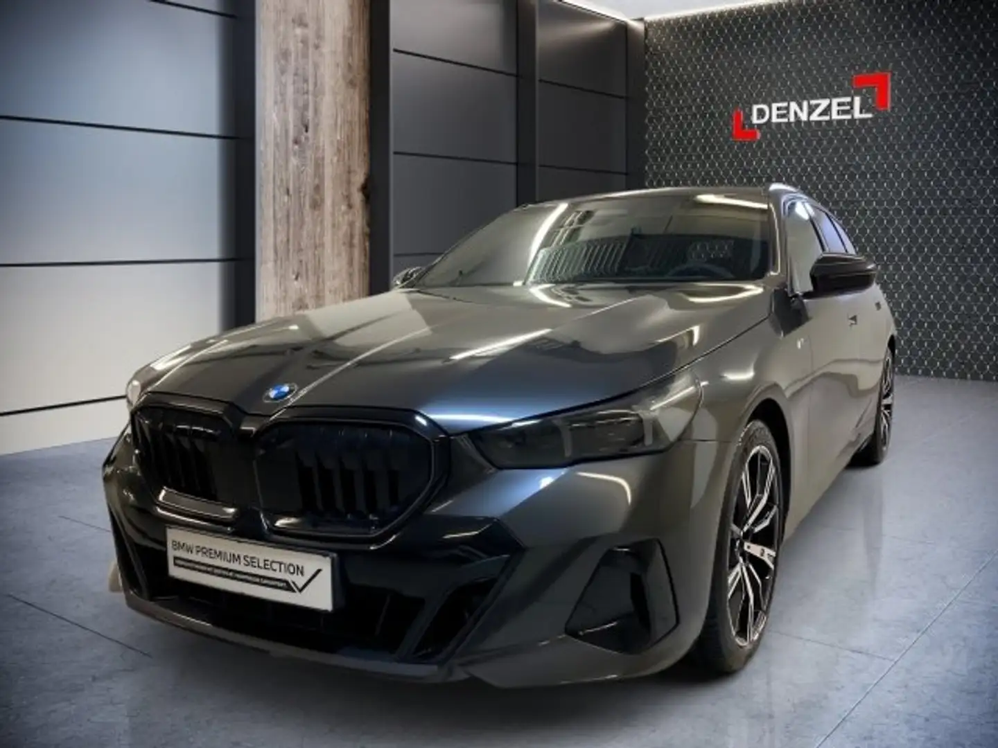 BMW 520 d xDrive Touring G61 B47 Grau - 1