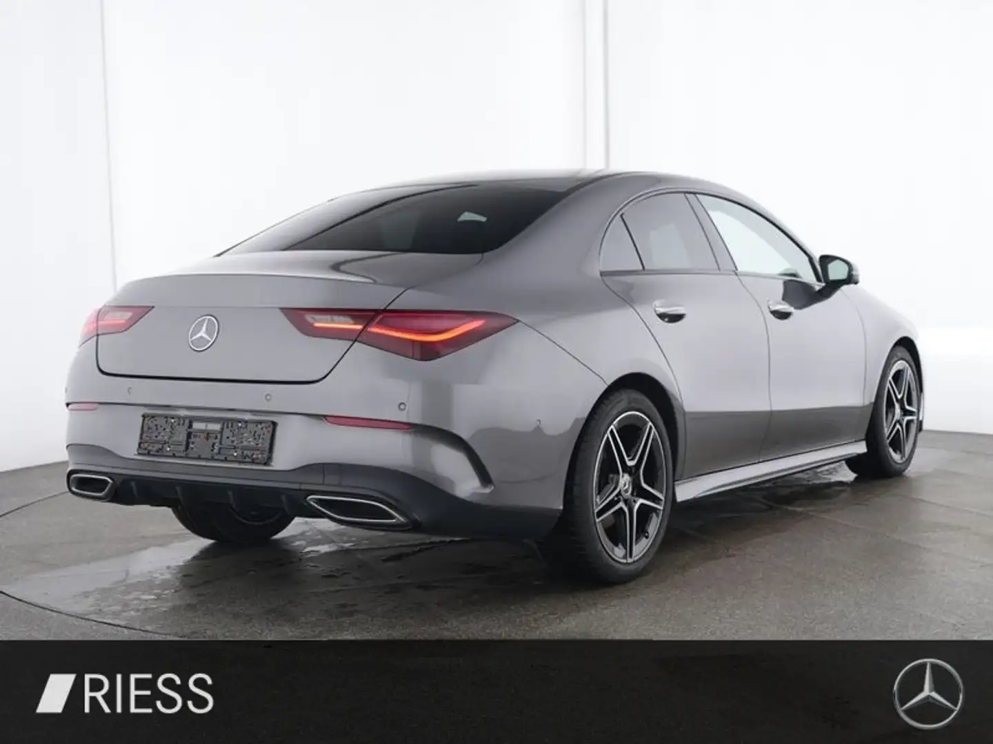 Mercedes-Benz CLA 180 d SpurW W-Paket S-Sitz KeyLess PDC SHZ Grau - 2