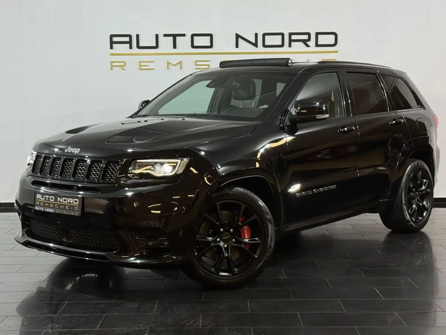 Jeep Grand Cherokee 6.4 V8 HEMI SRT*AHK*Pano*H&K*ACC* Noir - 1