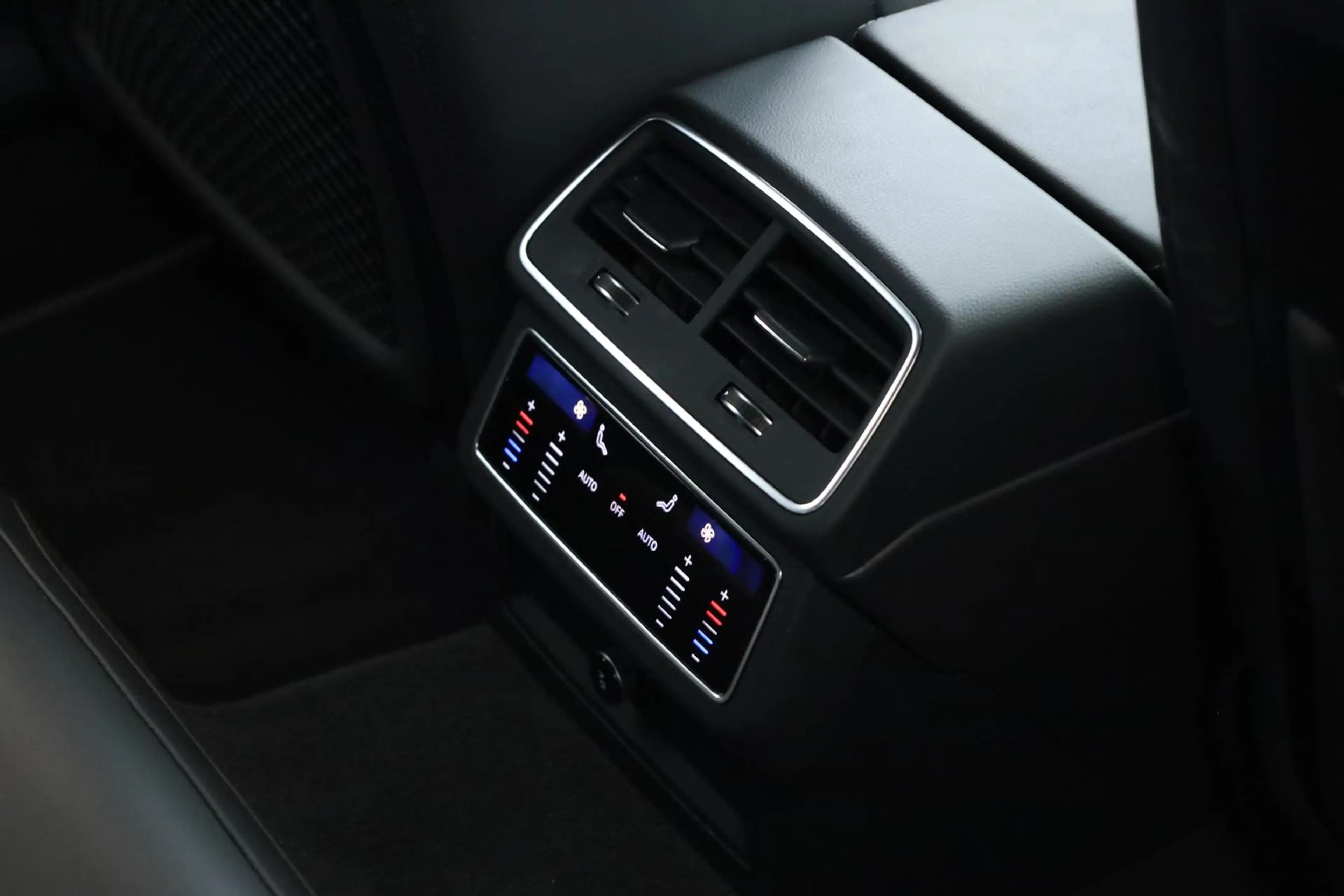 Audi S7 Sportback TDI HD Pano BangO ACC KeyGo Kam 21" — photo 13
