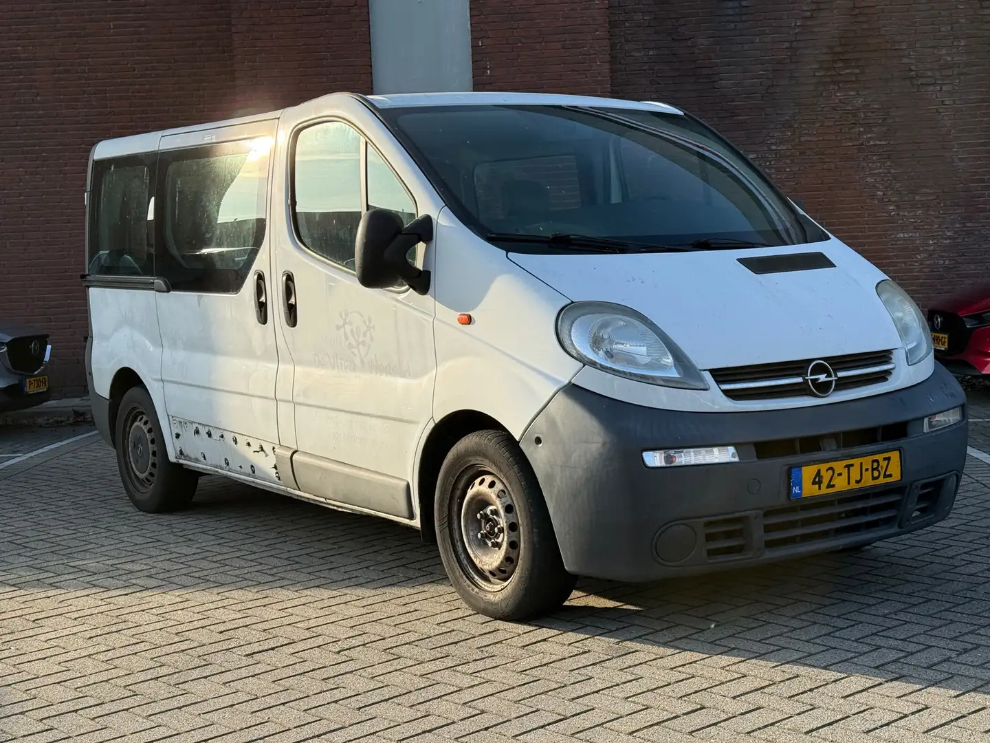 Opel Vivaro Combi 2.5 CDTI L1H1|9 PERSOONS|APK|INRUILKOOPJE Weiß - 1