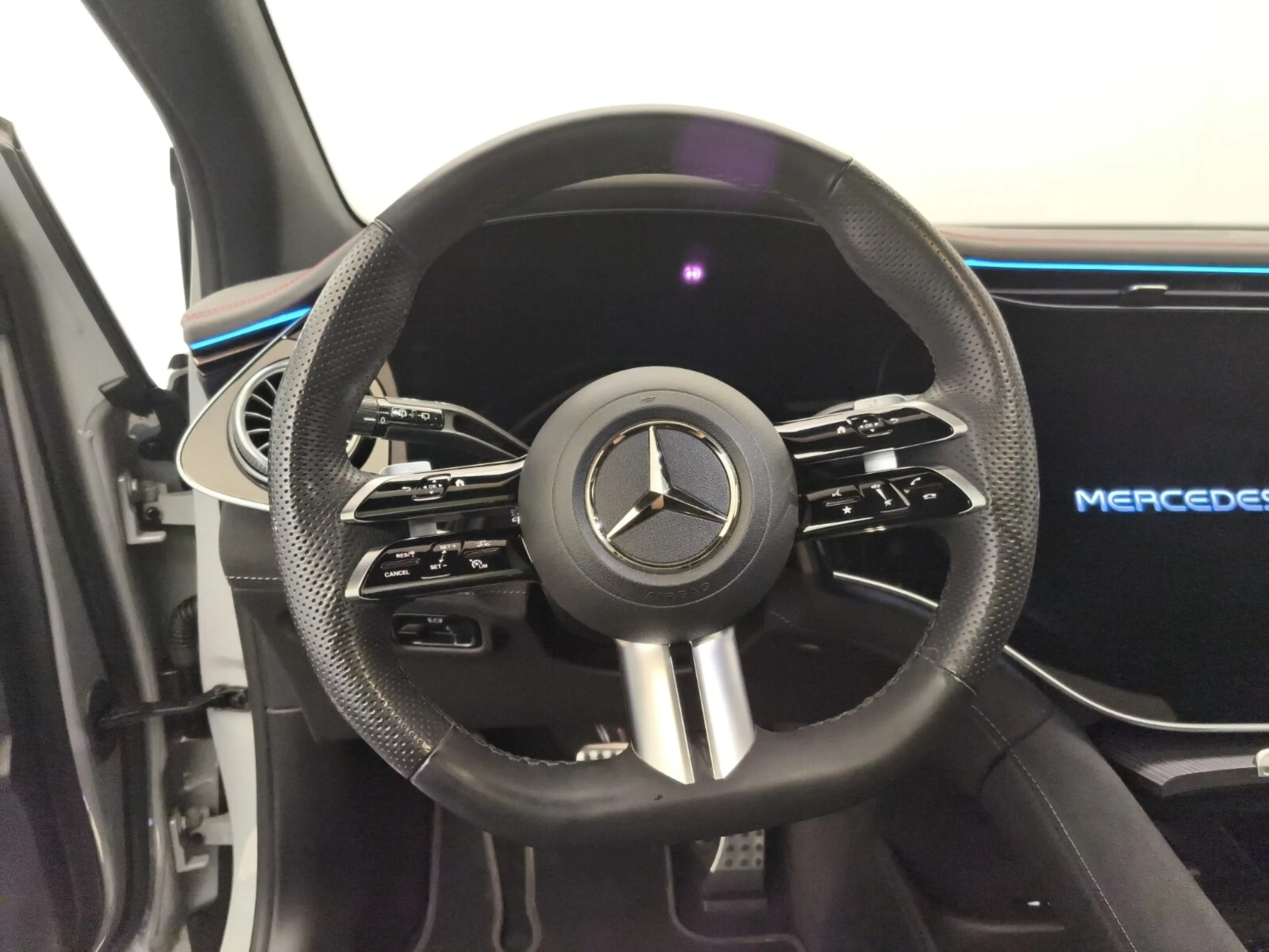 Mercedes-Benz EQE SUV EQE 500 4M SUV AMG Prem Pano Distr 360 Night AHK — photo 13