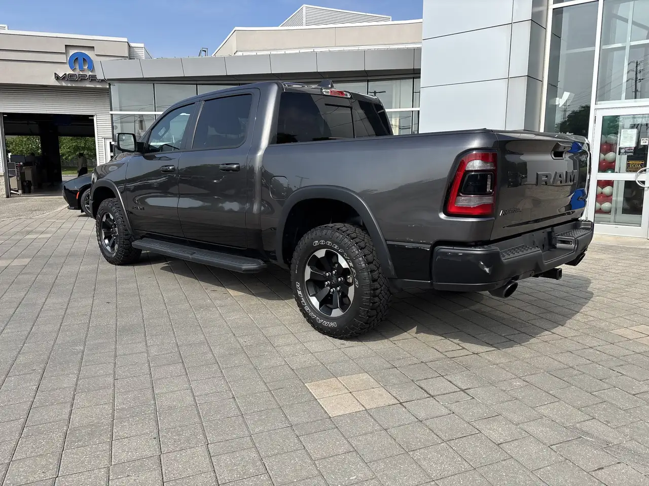 RAM 1500 снимка RAM 1500