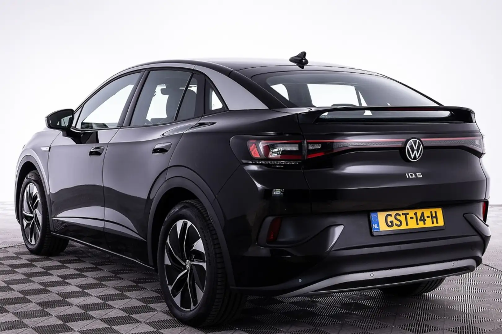 Volkswagen ID.5 Pro 77 kWh | NAVI | ECC | LED | VELGEN Zwart - 2