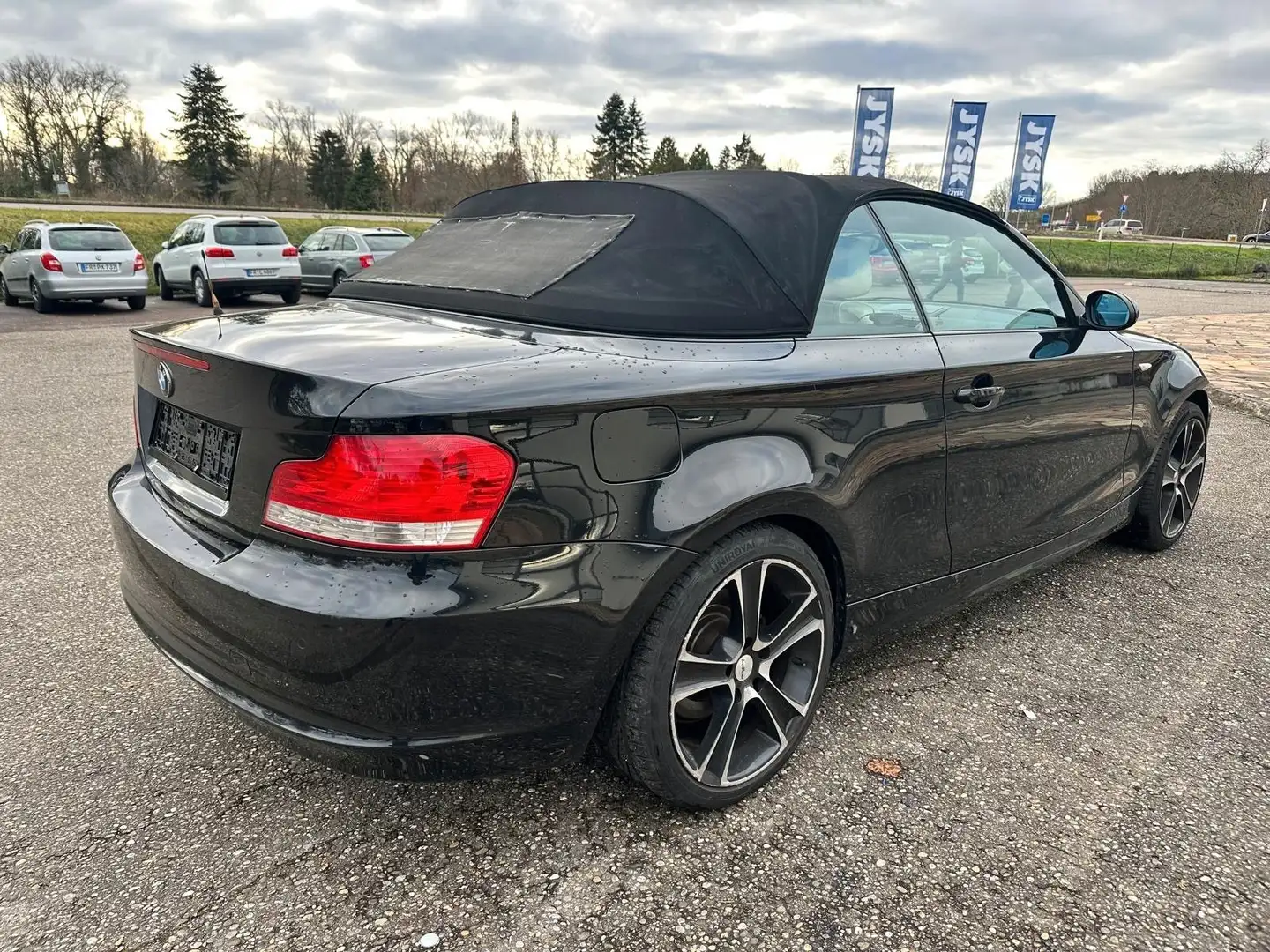 BMW 120 i 1 Cabrio Benzin AUTOMATIK Tüv 11/27 Leder Schwarz - 2