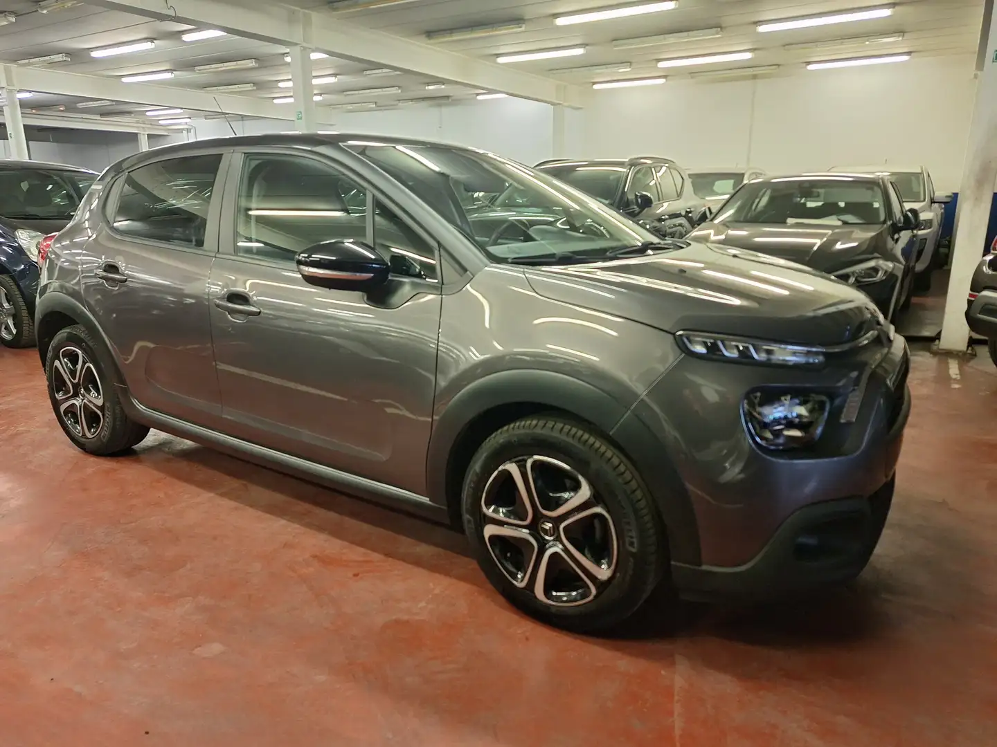 Citroen C3 1.2i PureTech Business GPS S Gris - 1