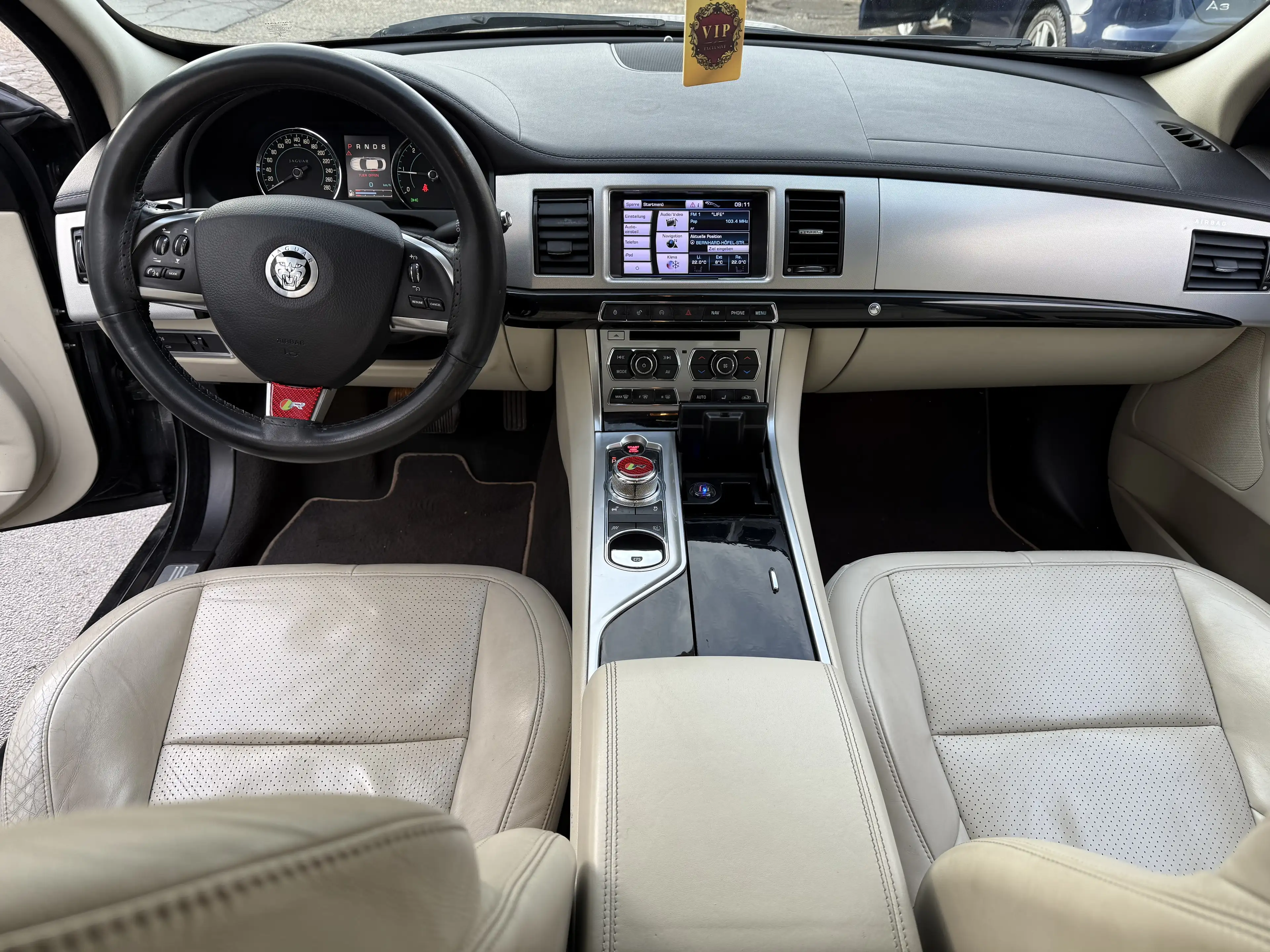 Jaguar XF 3,0 Diesel S Premium Luxury Start/Stop — photo 13