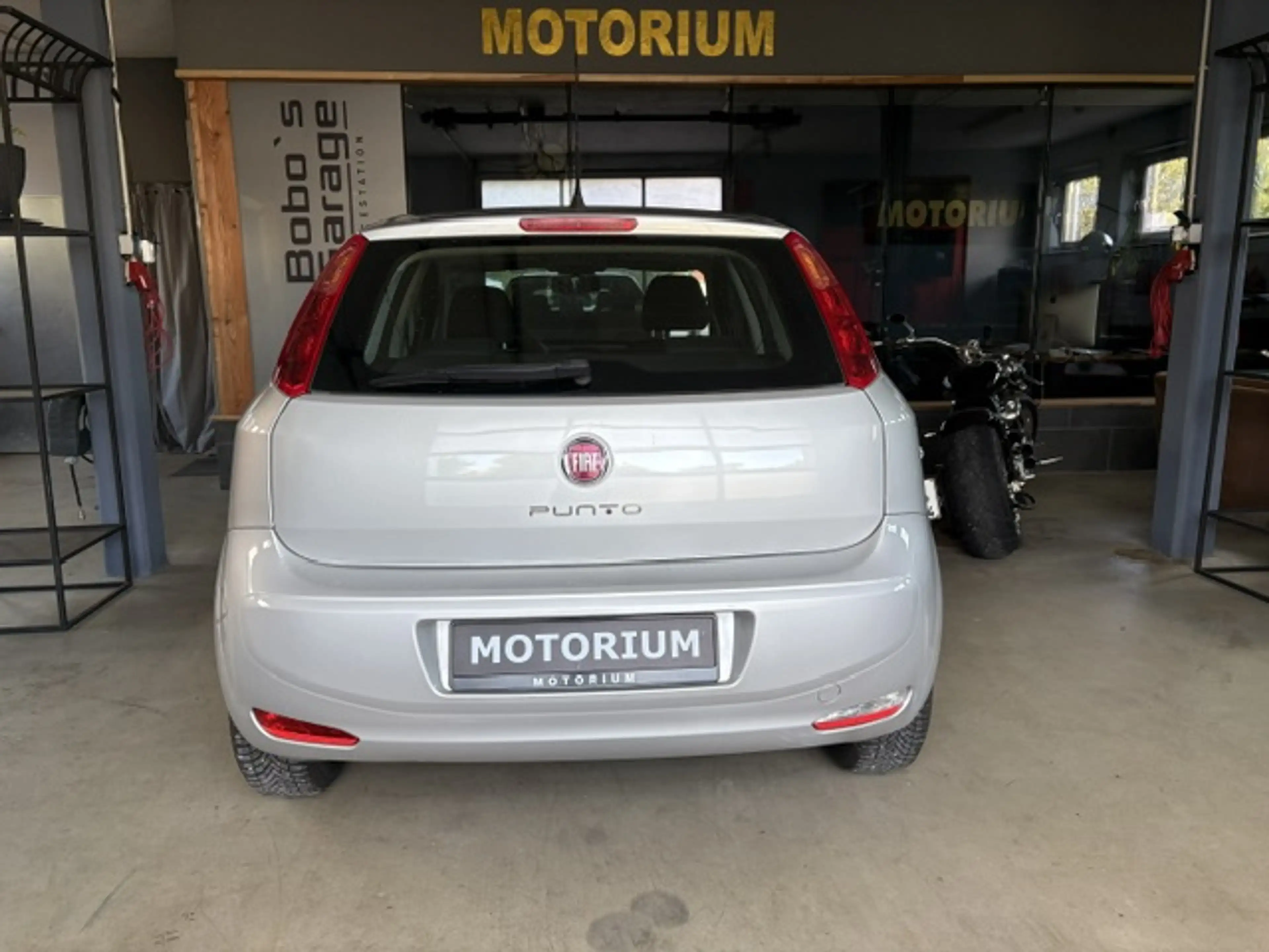 Fiat Punto MYSTYLE~wenig KM~Klima — photo 5